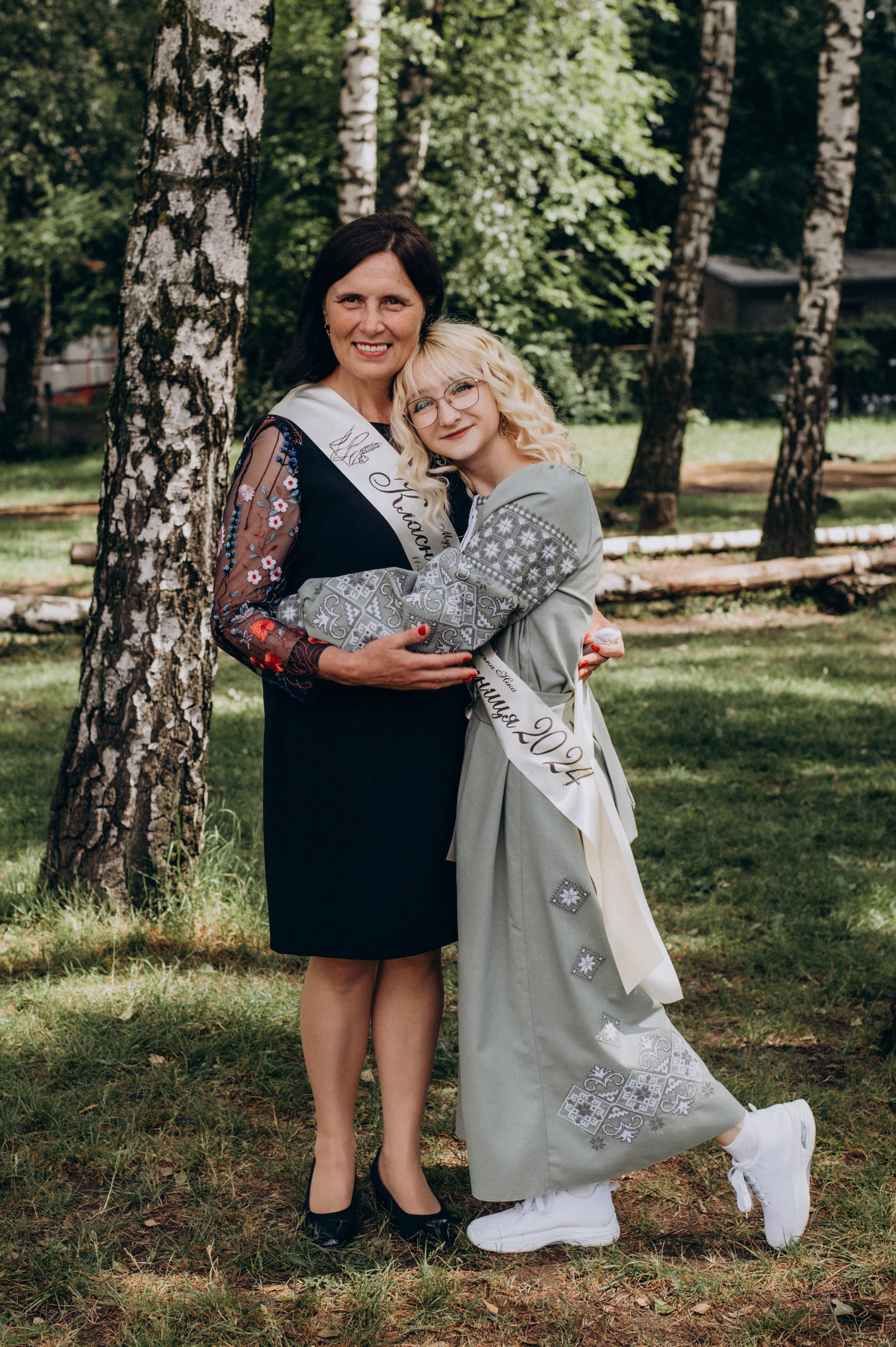 Фотосесія останнього дзвоника, фотосесія випускників Тернопіль, випускний 2024. Сімейний, дитячий та індивідуальний фотограф в м. Тернопіль, м. Львів