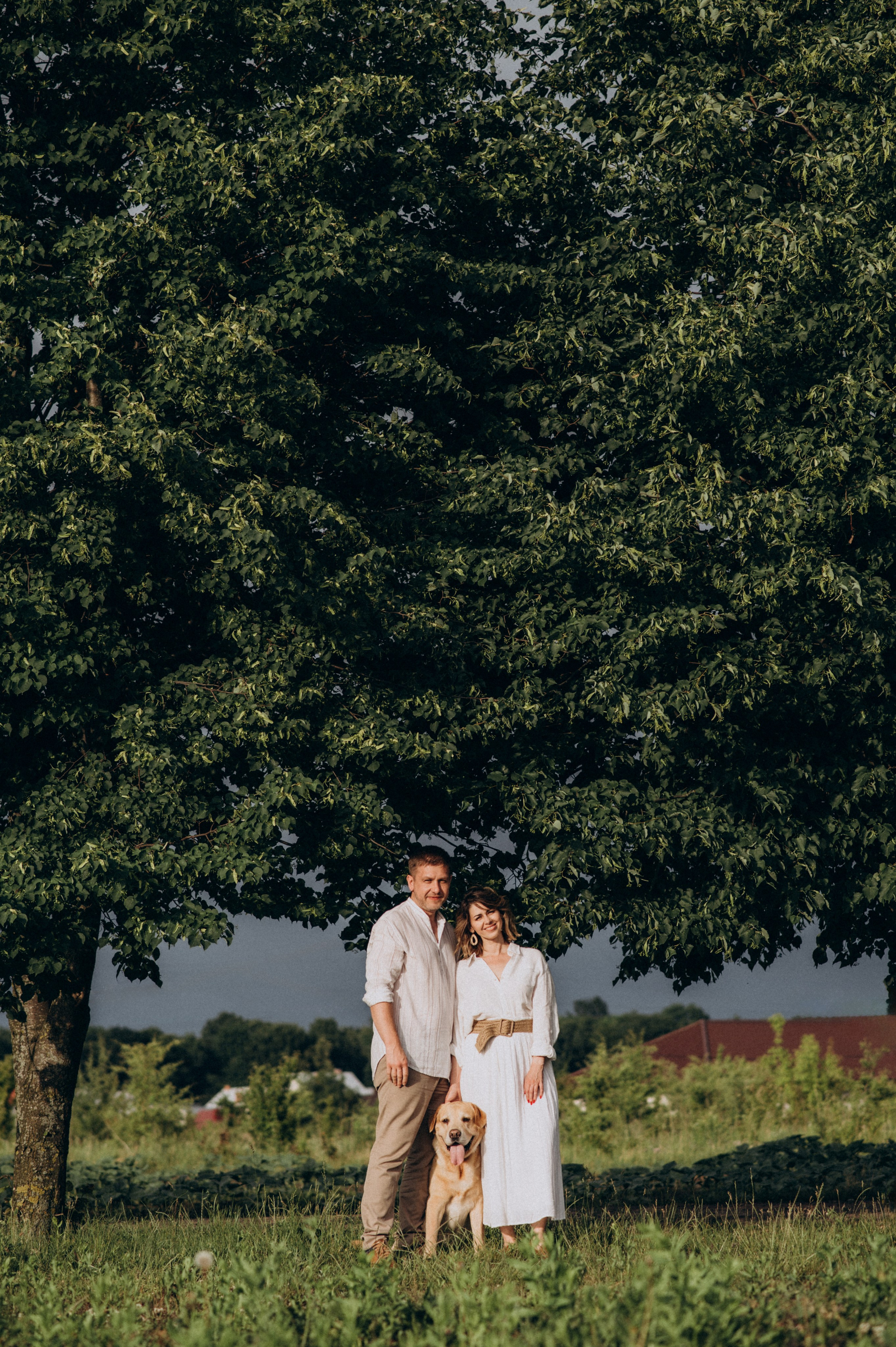 Сімейна фотосесія на природі, зйомка з собакою, фотосесія лавсторі Тернопіль. Сімейний, дитячий та індивідуальний фотограф в м. Тернопіль, м. Львів