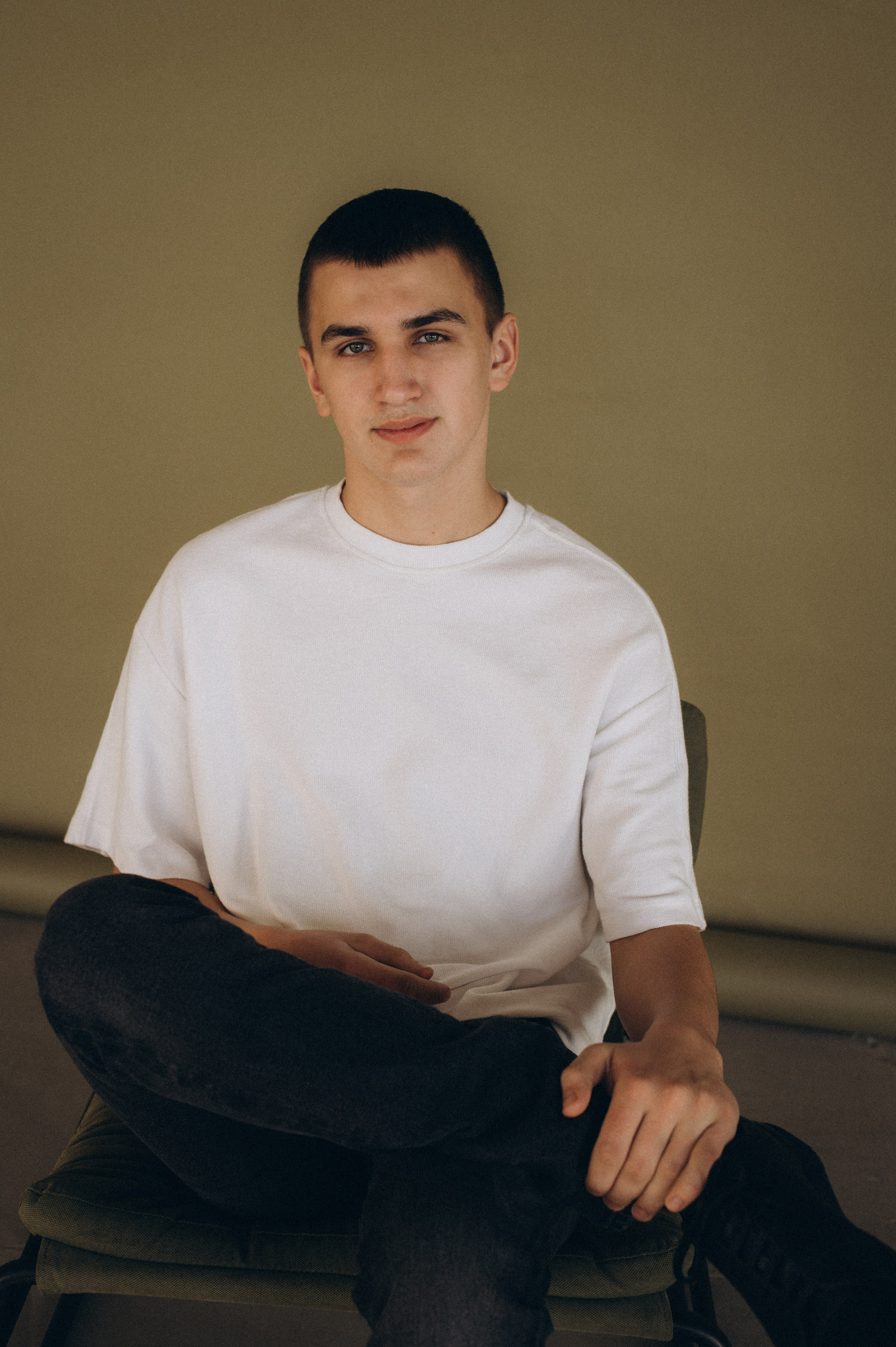 Фотосесія випускників, фотосесія на віньєтки Тернопіль, випускники Тернопіль, випуск 2025. Сімейний, дитячий та індивідуальний фотограф в м. Тернопіль, м. Львів