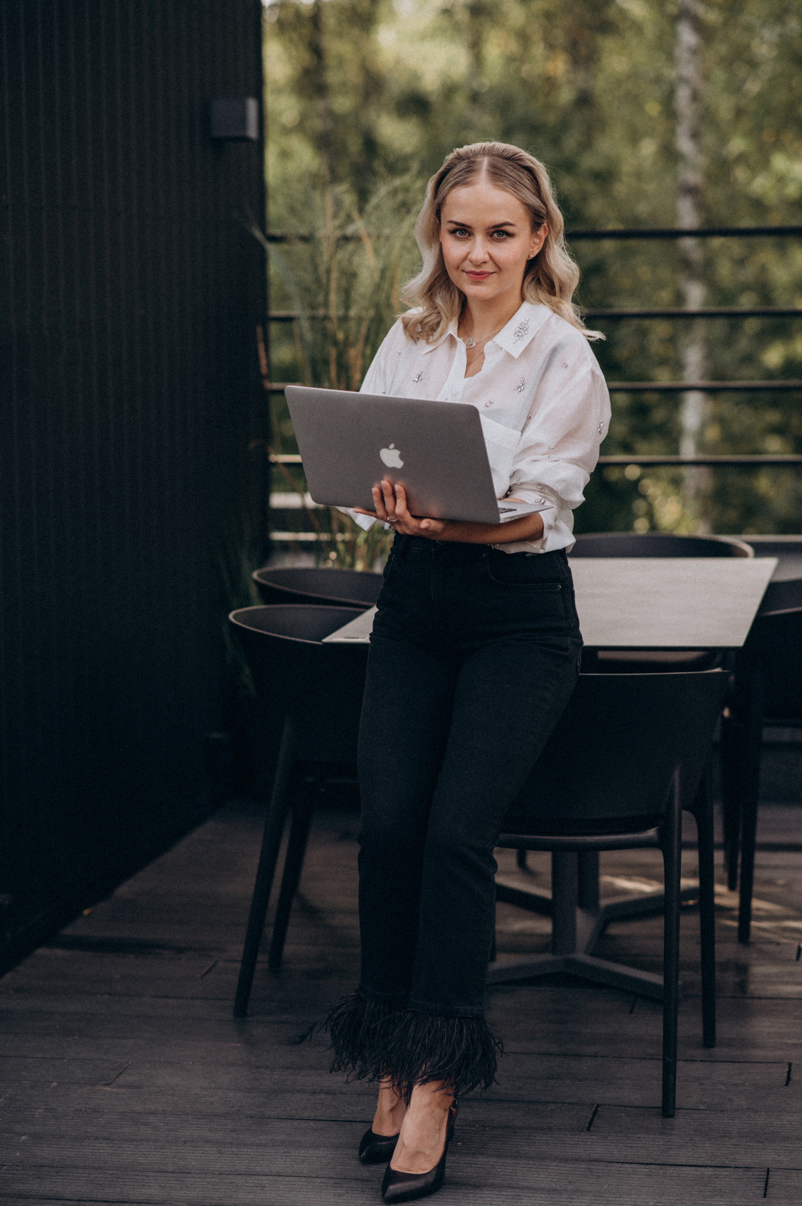 Індивідуальна контент зйомка фотосесія у кавярні кафе. Сімейний, дитячий та індивідуальний фотограф в м. Тернопіль, м. Львів