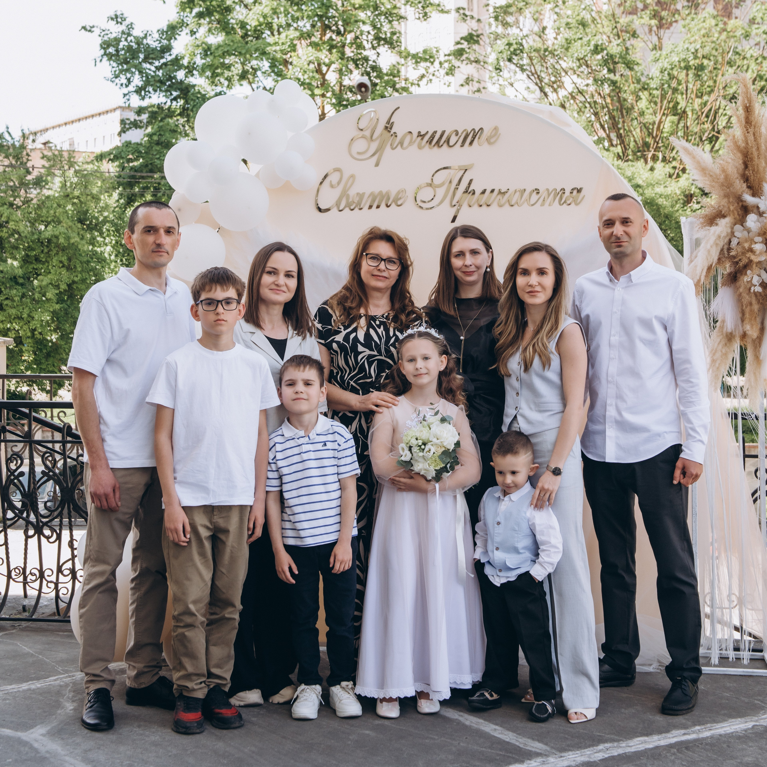 Фотосесія Причастя Тернопіль церква Св Михаїла, фотограф на Причастя Тернопіль, фотосесія Літургії Причастя Тернопіль. Сімейний, дитячий та індивідуальний фотограф в м. Тернопіль, м. Львів