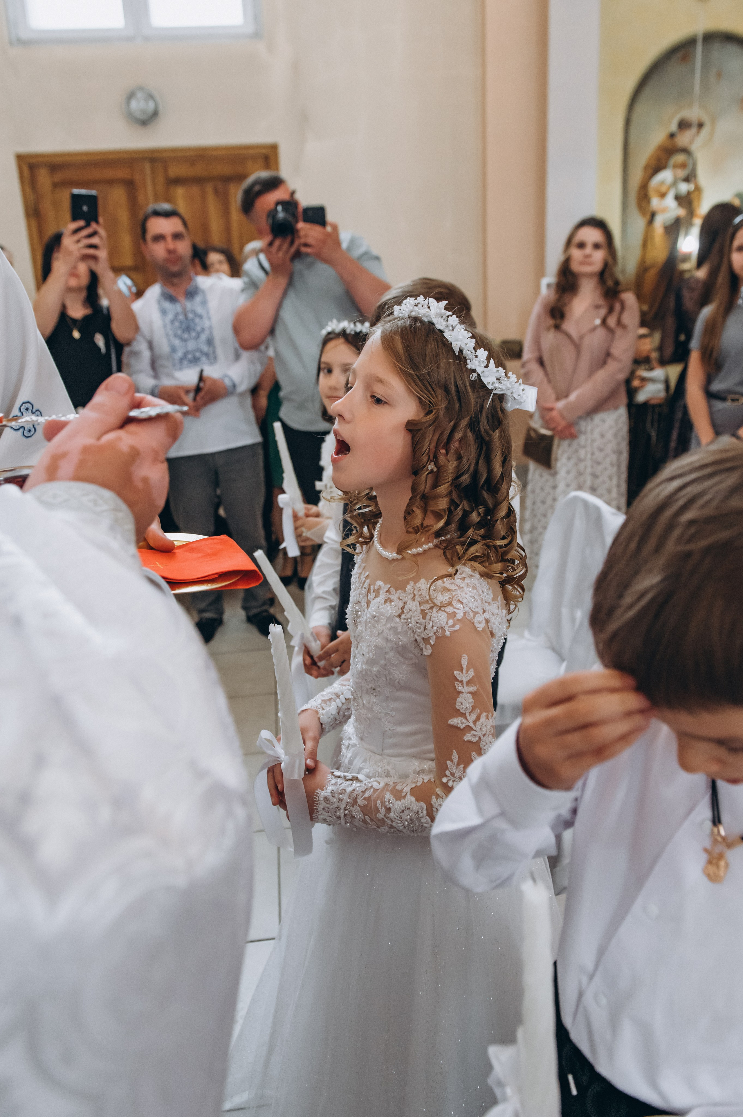 Фотосесія Причастя Тернопіль, зйомка Причастя, фотограф на Причастя Тернопіль, Причастя Львів, церква Петра і Павла. Сімейний, дитячий та індивідуальний фотограф в м. Тернопіль, м. Львів