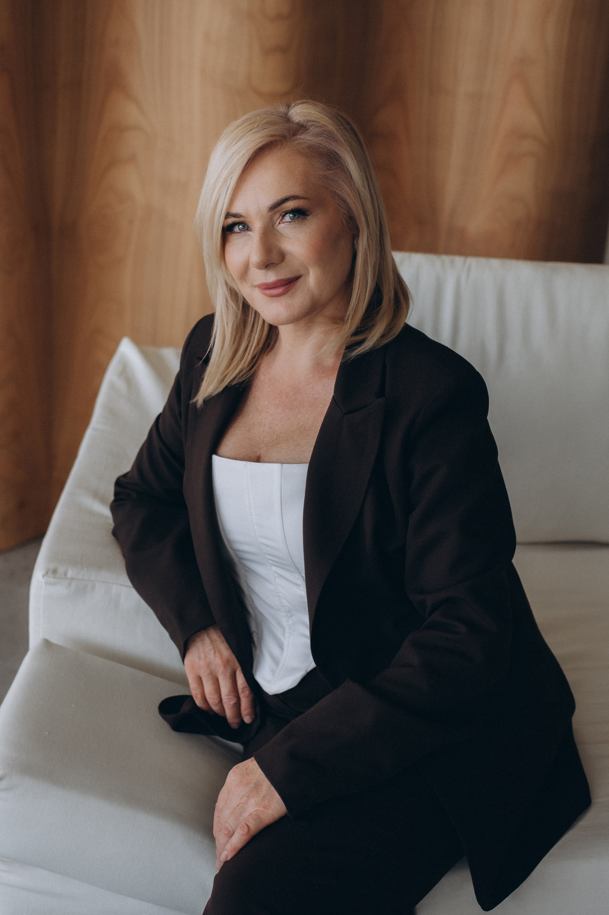 Індивідуальна фотосесія у студії Тернопіль, портретна зйомка Тернопіль, портретний фотограф Львів Тернопіль. Сімейний, дитячий та індивідуальний фотограф в м. Тернопіль, м. Львів