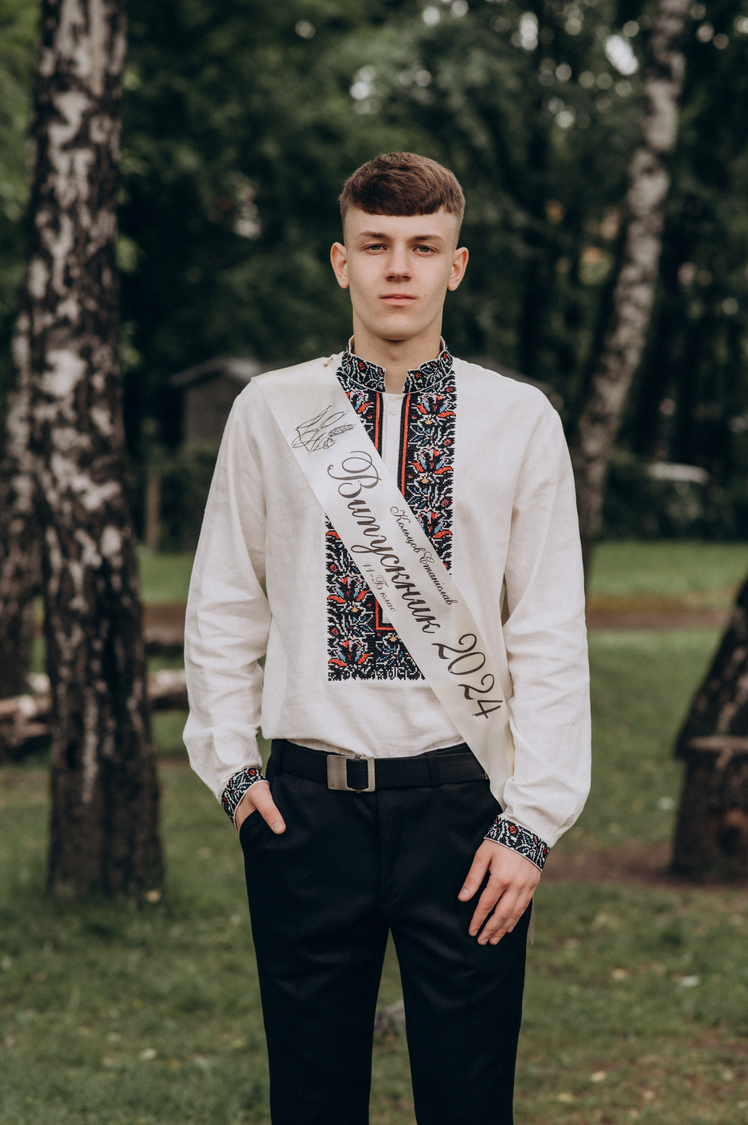 Фотосесія останнього дзвоника, фотосесія випускників Тернопіль, випускний 2024. Сімейний, дитячий та індивідуальний фотограф в м. Тернопіль, м. Львів