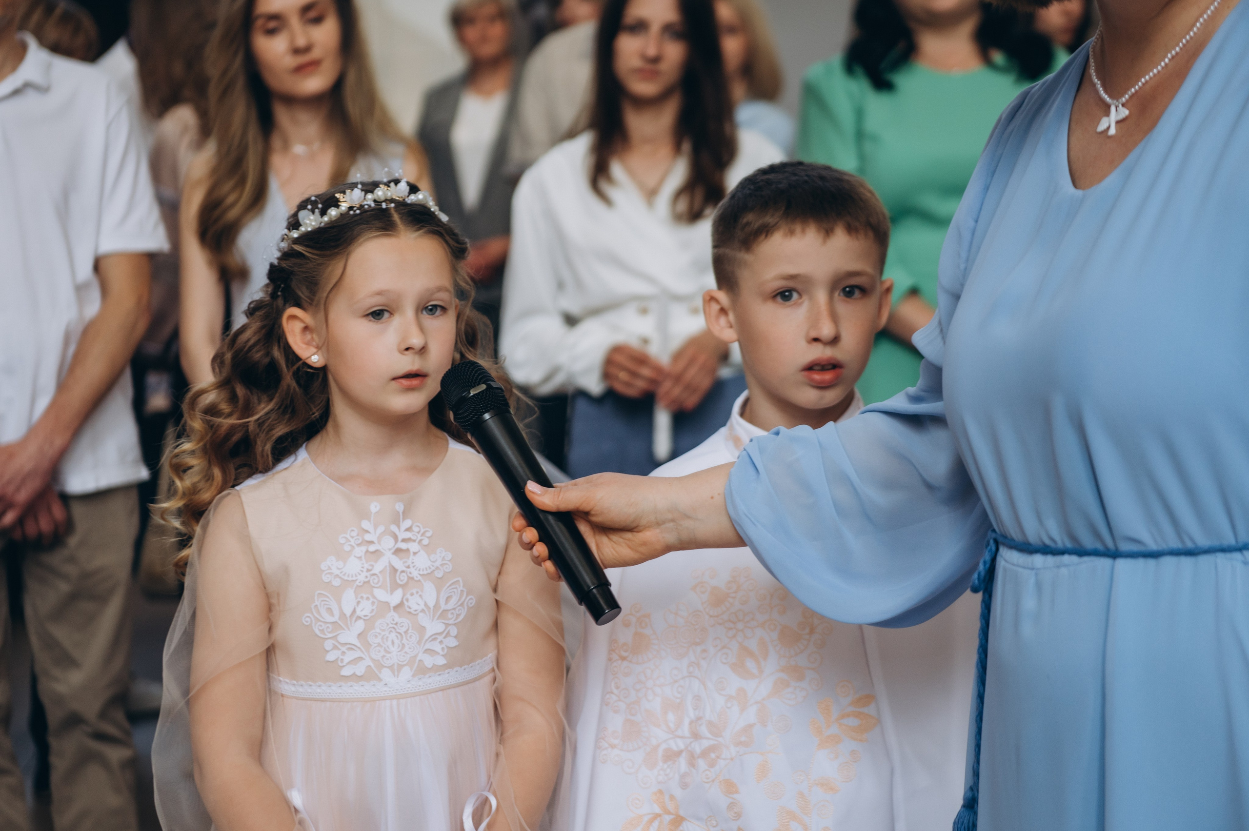 Фотосесія Причастя Тернопіль церква Св Михаїла, фотограф на Причастя Тернопіль, фотосесія Літургії Причастя Тернопіль. Сімейний, дитячий та індивідуальний фотограф в м. Тернопіль, м. Львів