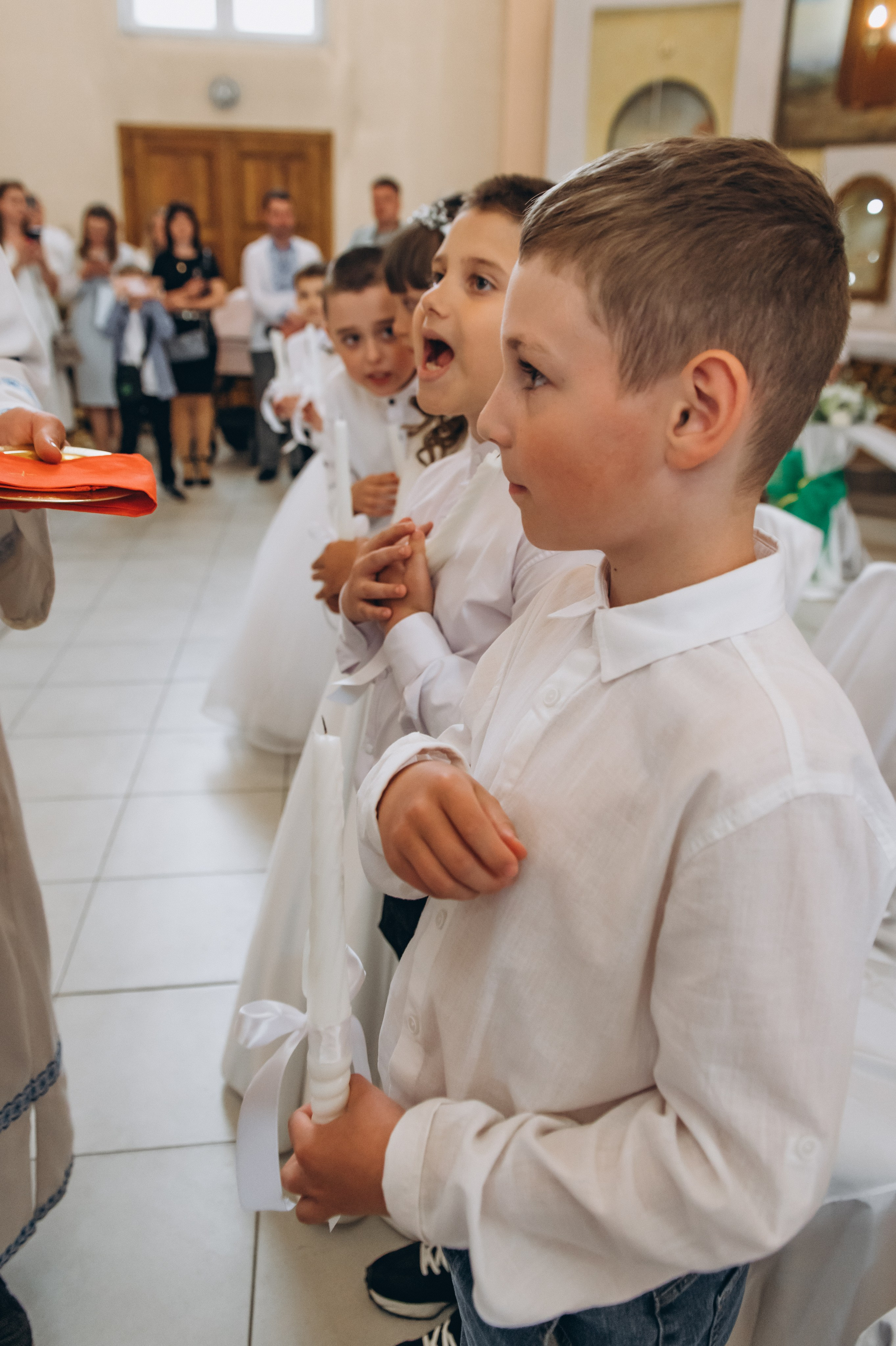 Фотосесія Причастя Тернопіль, зйомка Причастя, фотограф на Причастя Тернопіль, Причастя Львів, церква Петра і Павла. Сімейний, дитячий та індивідуальний фотограф в м. Тернопіль, м. Львів