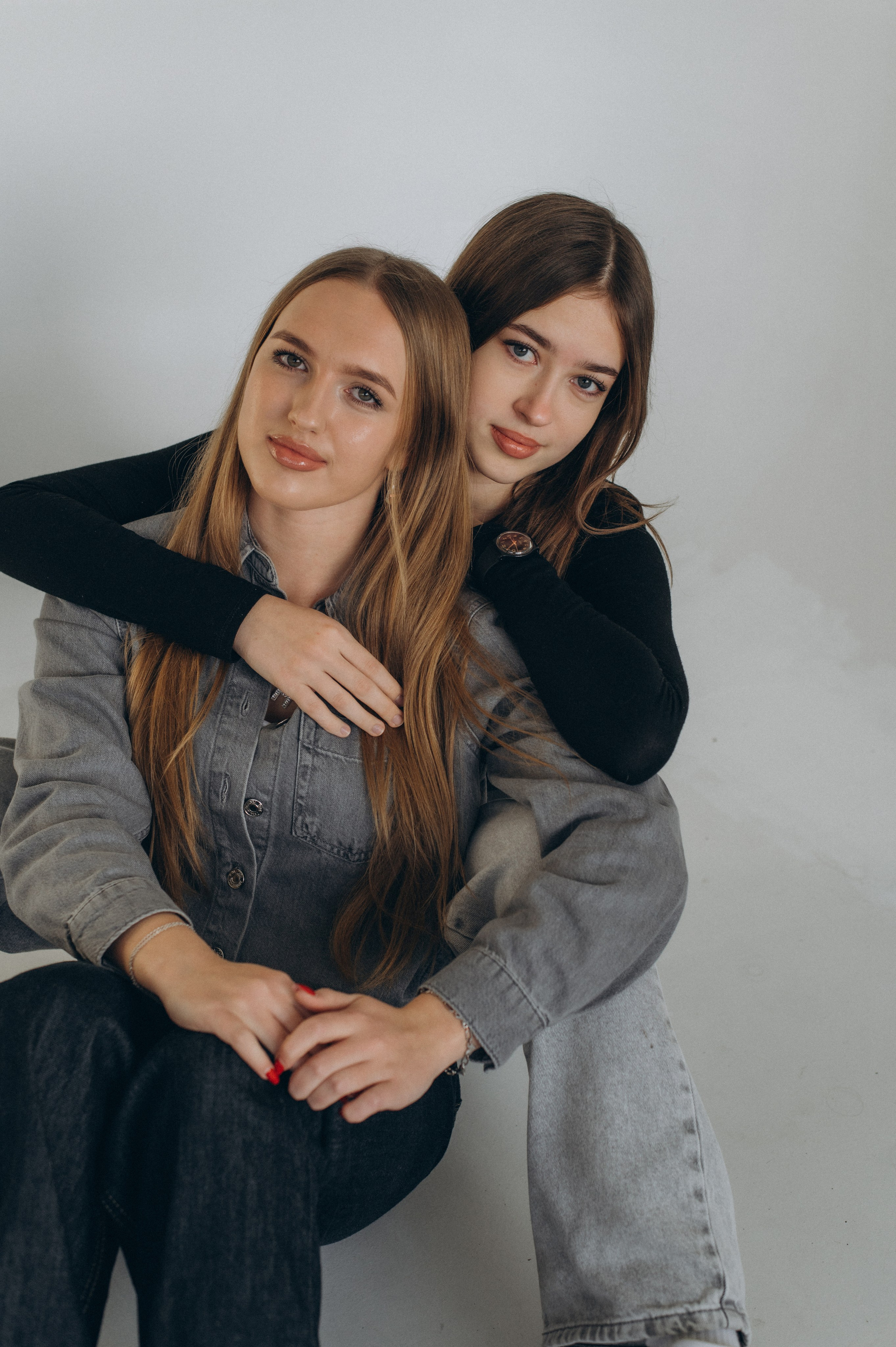 Фотосесія випускників, фотосесія на віньєтки Тернопіль, випускники Тернопіль, випуск 2025. Сімейний, дитячий та індивідуальний фотограф в м. Тернопіль, м. Львів