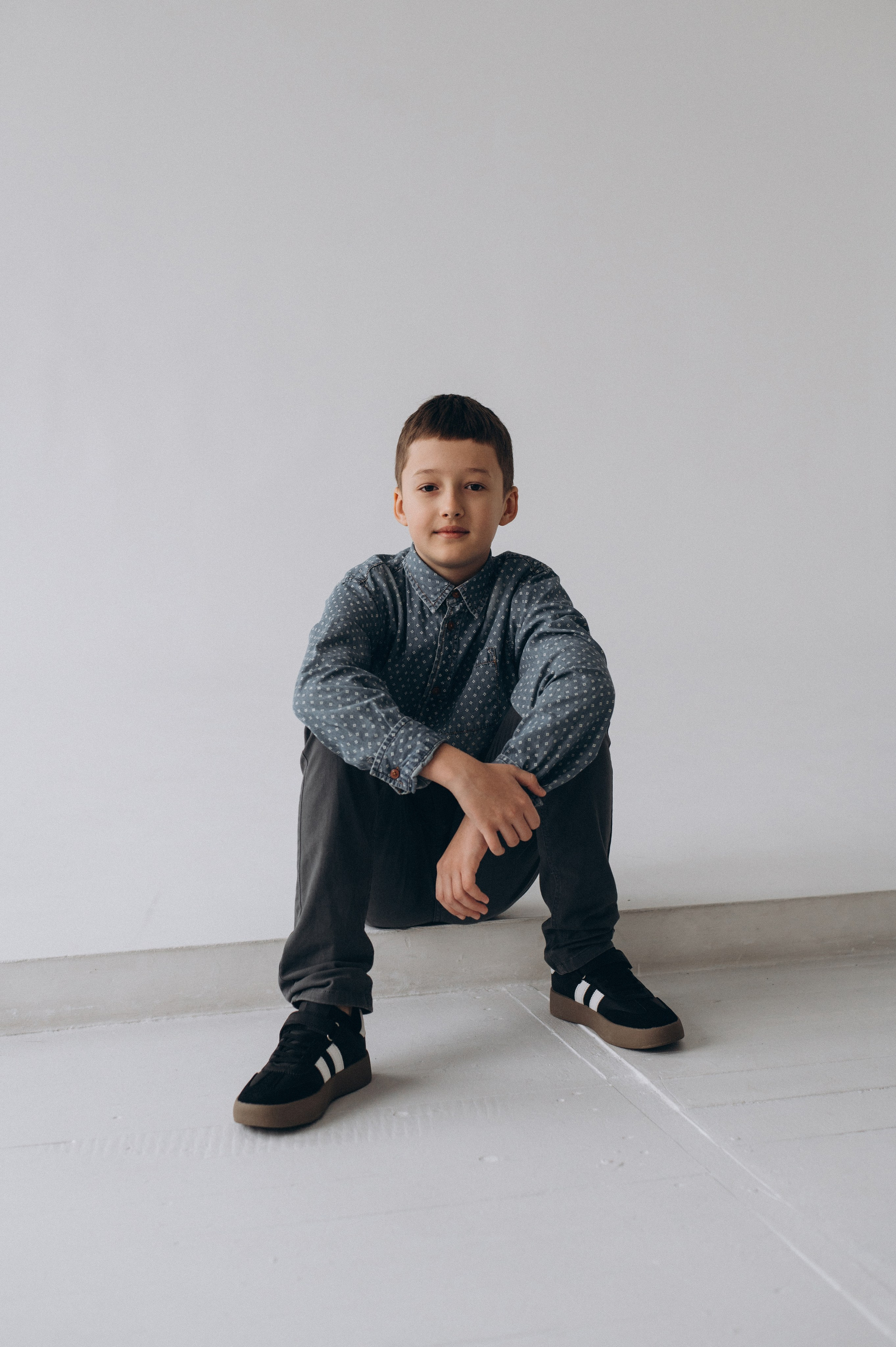 Шкільна фотосесія на віньєтки Тернопіль, шкільні альбоми, фотосесія випускників Тернопіль, випускний альбом, фотограф випускний Тернопіль. Сімейний, дитячий та індивідуальний фотограф в м. Тернопіль, м. Львів