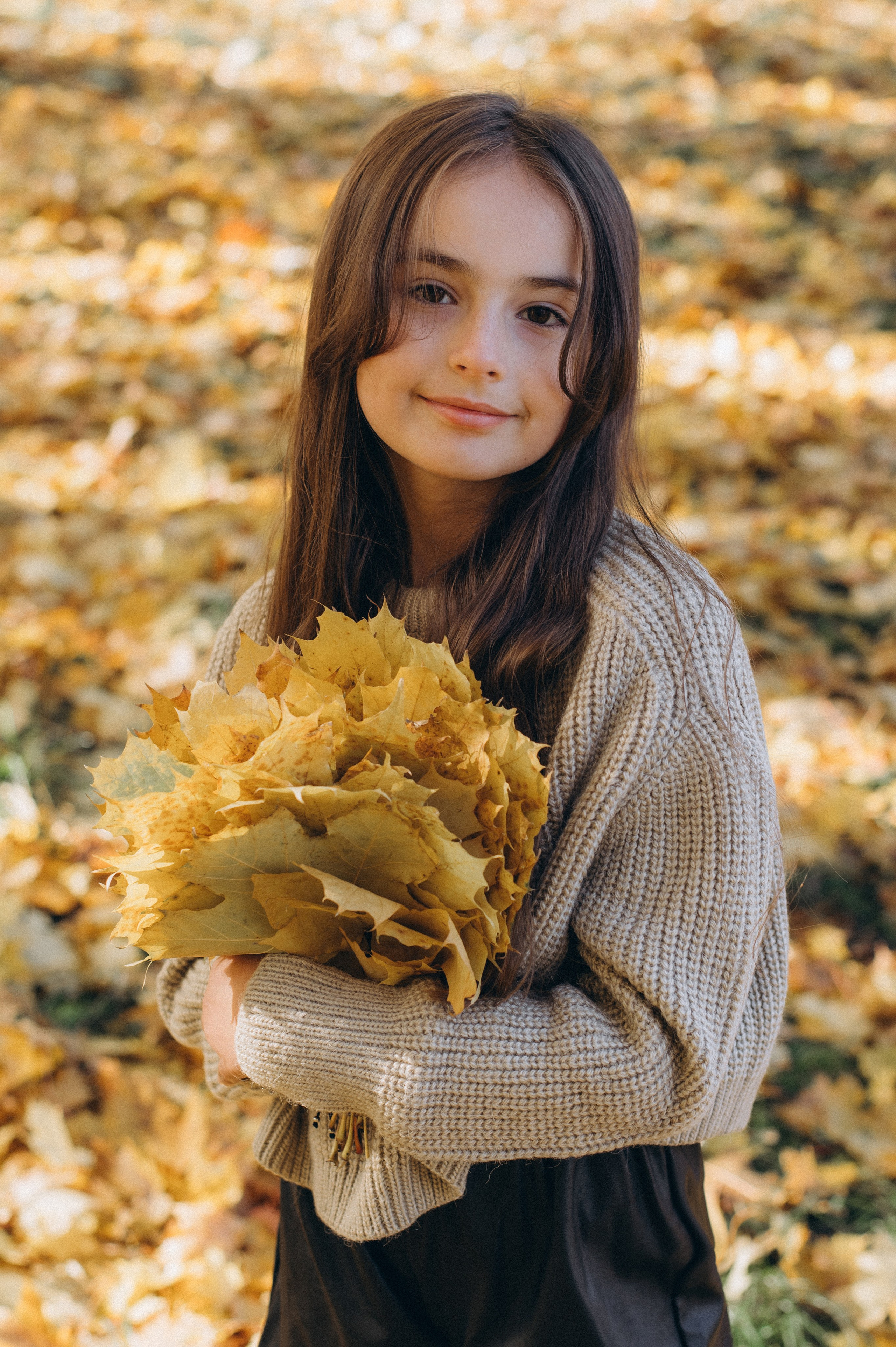 Осіння фотосесія 4 класу на віньєтки, випускні фотоальбоми Тернопіль, фотосесія випускників Тернопіль, шкільний випускний альбом Тернопіль. Сімейний, дитячий та індивідуальний фотограф в м. Тернопіль, м. Львів