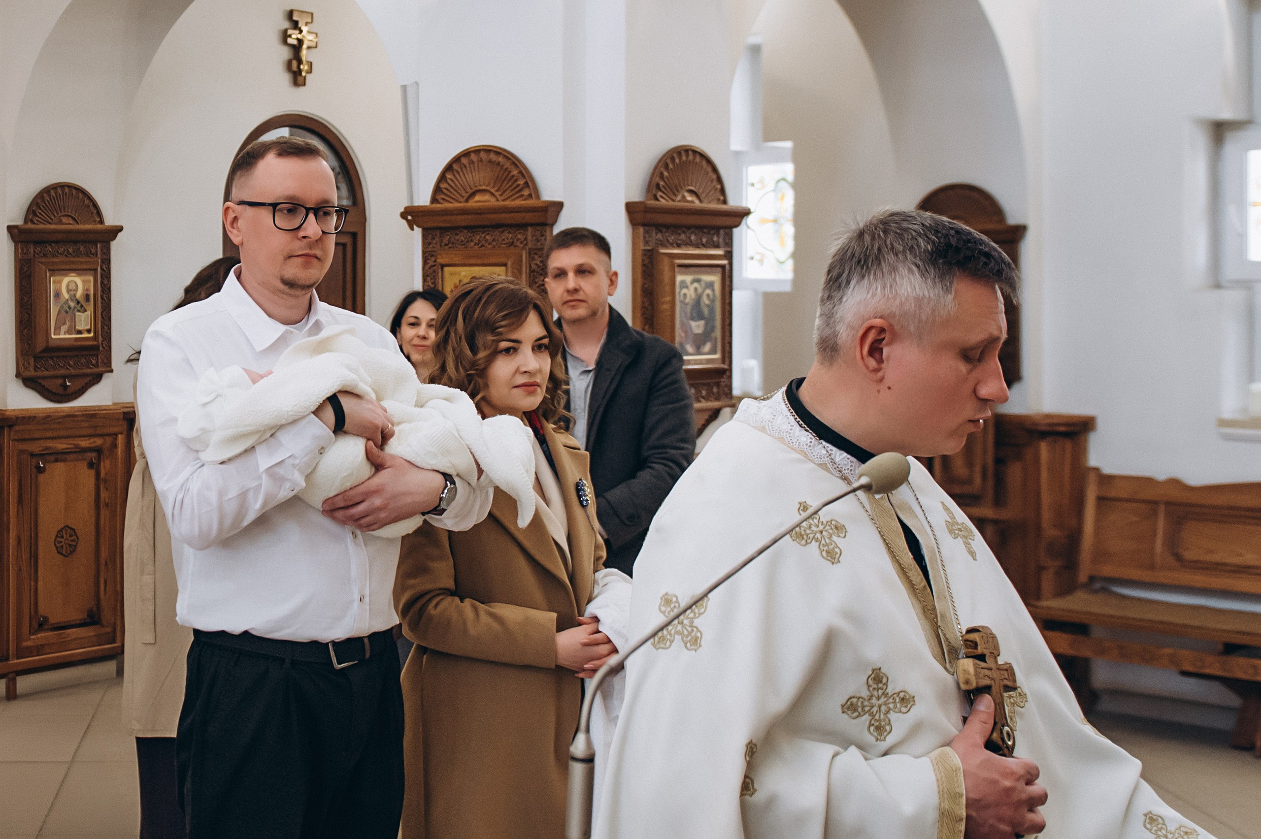 Фотосесія Хрещення Тернопіль, зйомка Хрестин Тернопіль, Храм Різдва Пресвятої Богородиці УГКЦ Тернопіль. Сімейний, дитячий та індивідуальний фотограф в м. Тернопіль, м. Львів