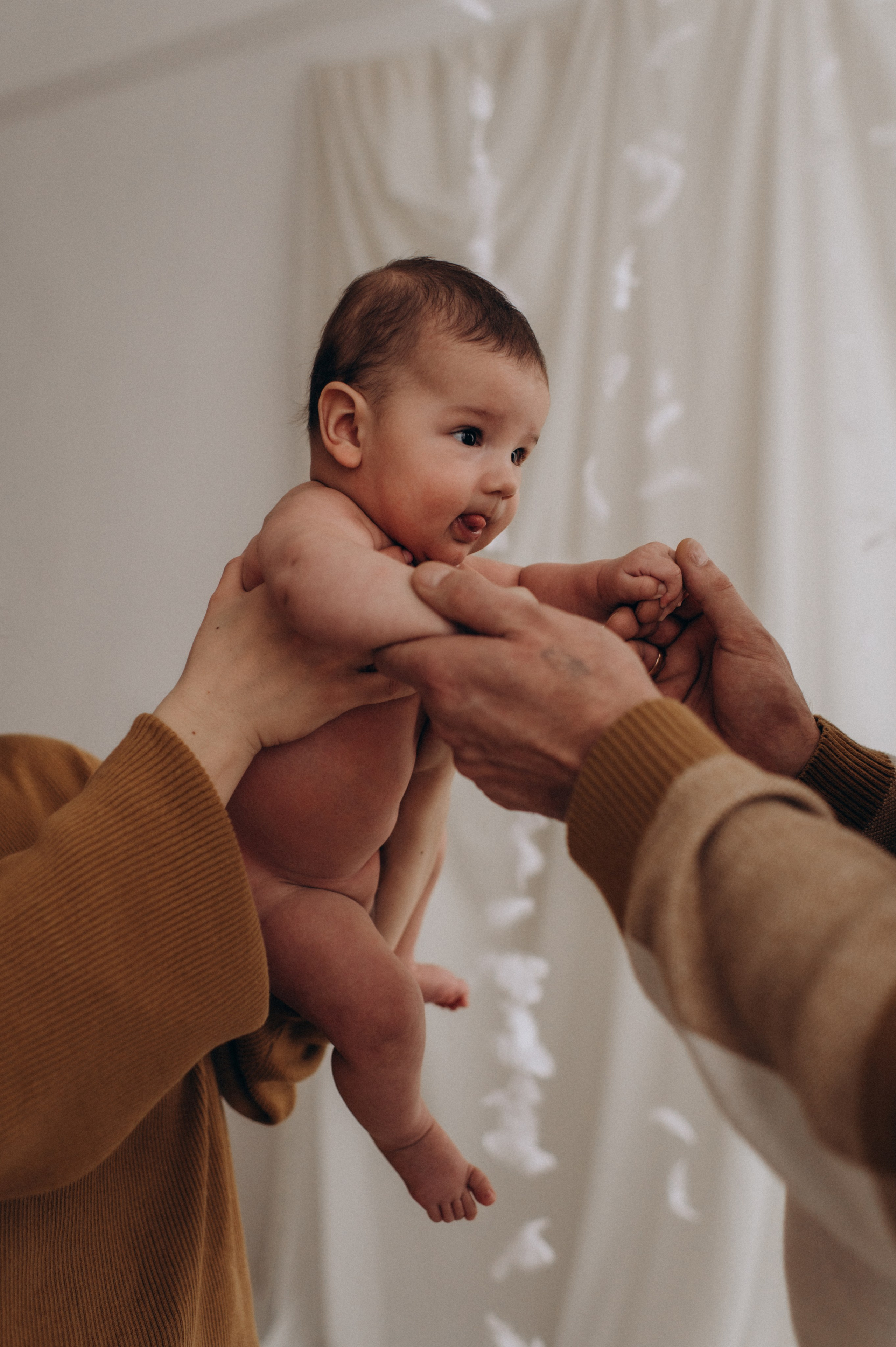 Сімейна фотосесія Тернопіль Львів, зйомка newborn, фотосесія новонароджених. Сімейний, дитячий та індивідуальний фотограф в м. Тернопіль, м. Львів