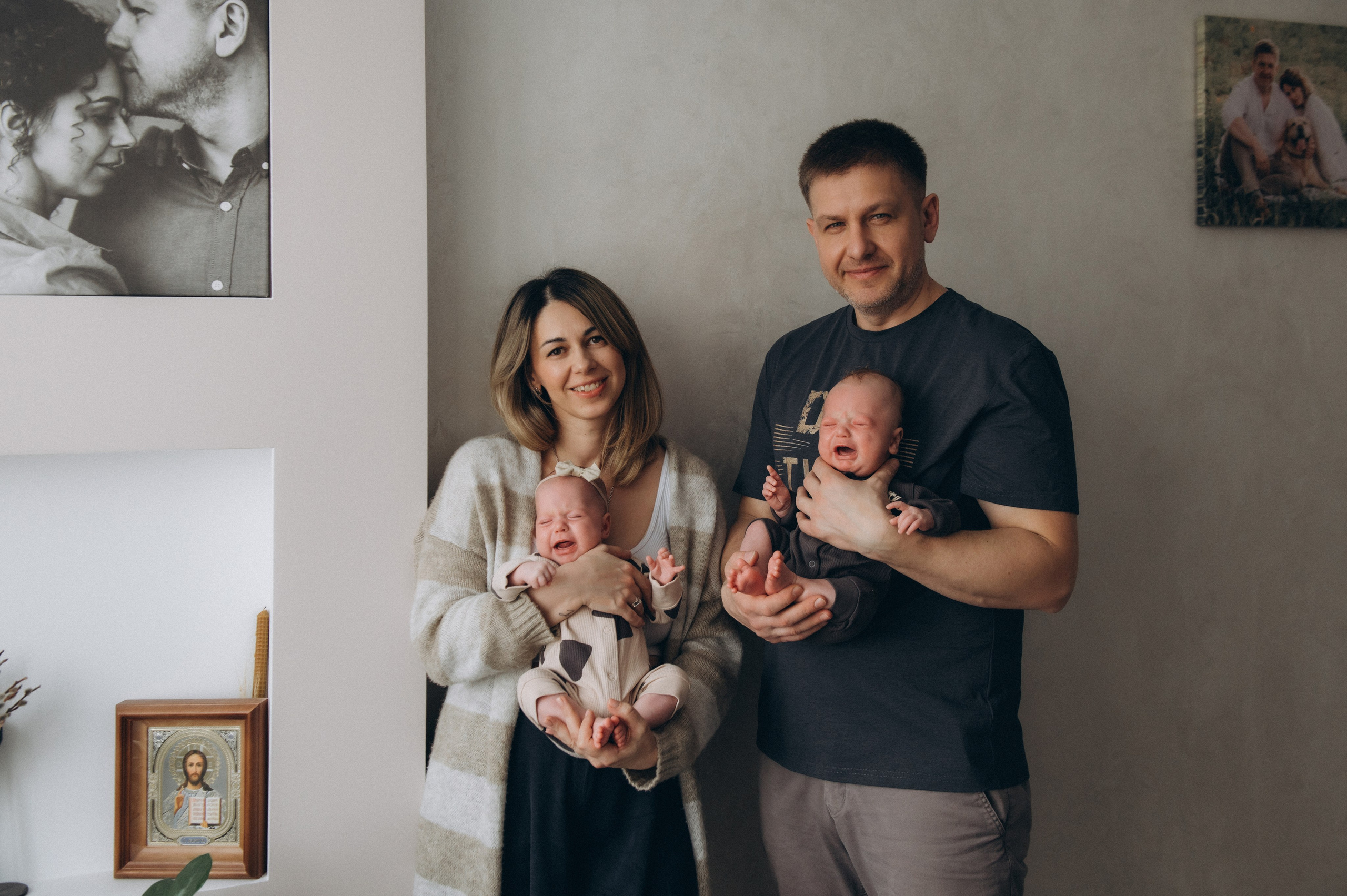 Сімейна фотосесія вдома Тернопіль, сімейний фотограф Львів Тернопіль, сімейна фотосесія Тернопіль, фотосесія двійні, зйомка близнюків. Сімейний, дитячий та індивідуальний фотограф в м. Тернопіль, м. Львів