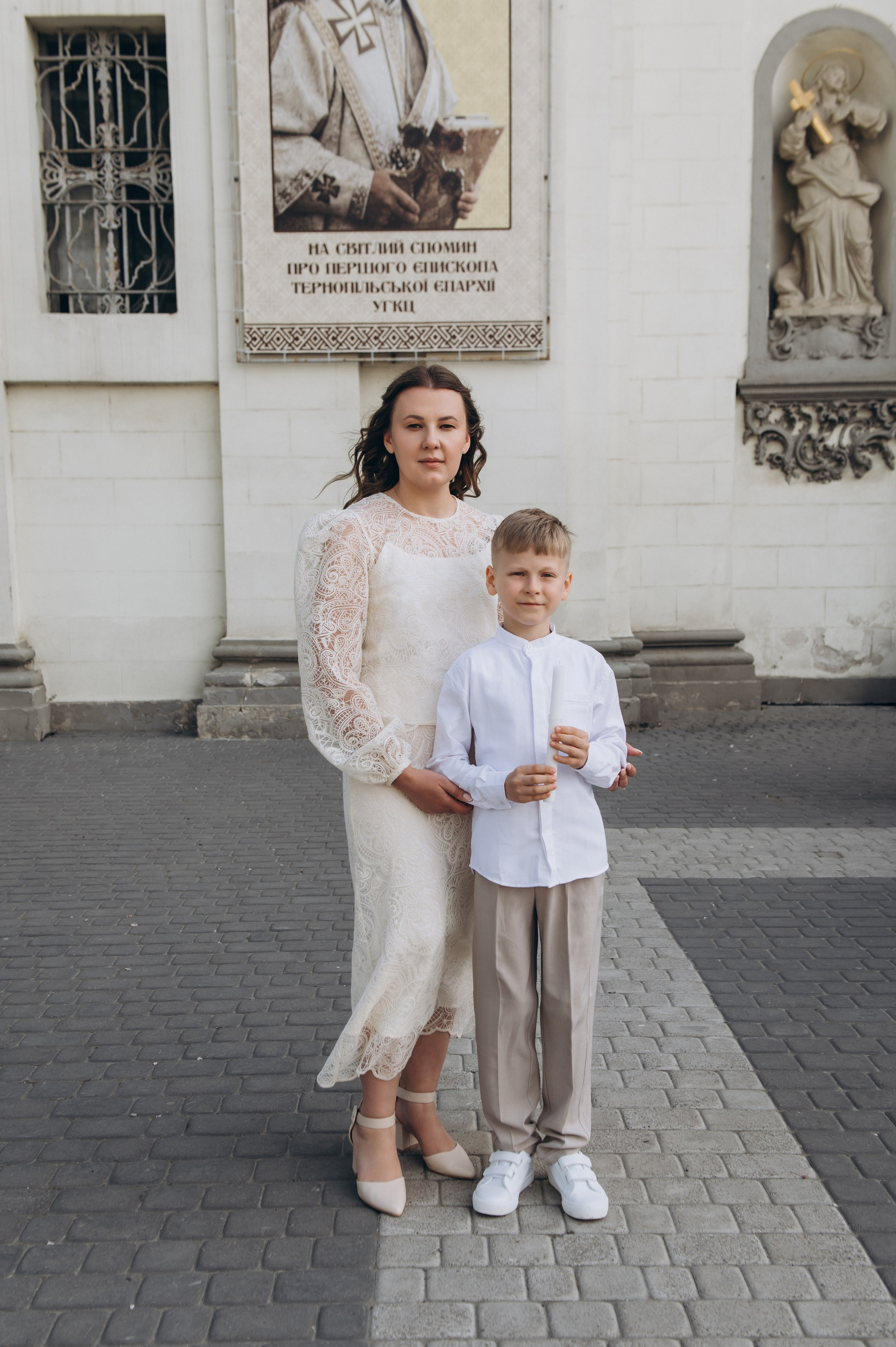 Фотосесія Першого Причастя Тернопіль, фотосесія Причастя Тернопіль, Таїнство Першого Причастя Тернопіль, Катедра Причастя Тернопіль. Сімейний, дитячий та індивідуальний фотограф в м. Тернопіль, м. Львів