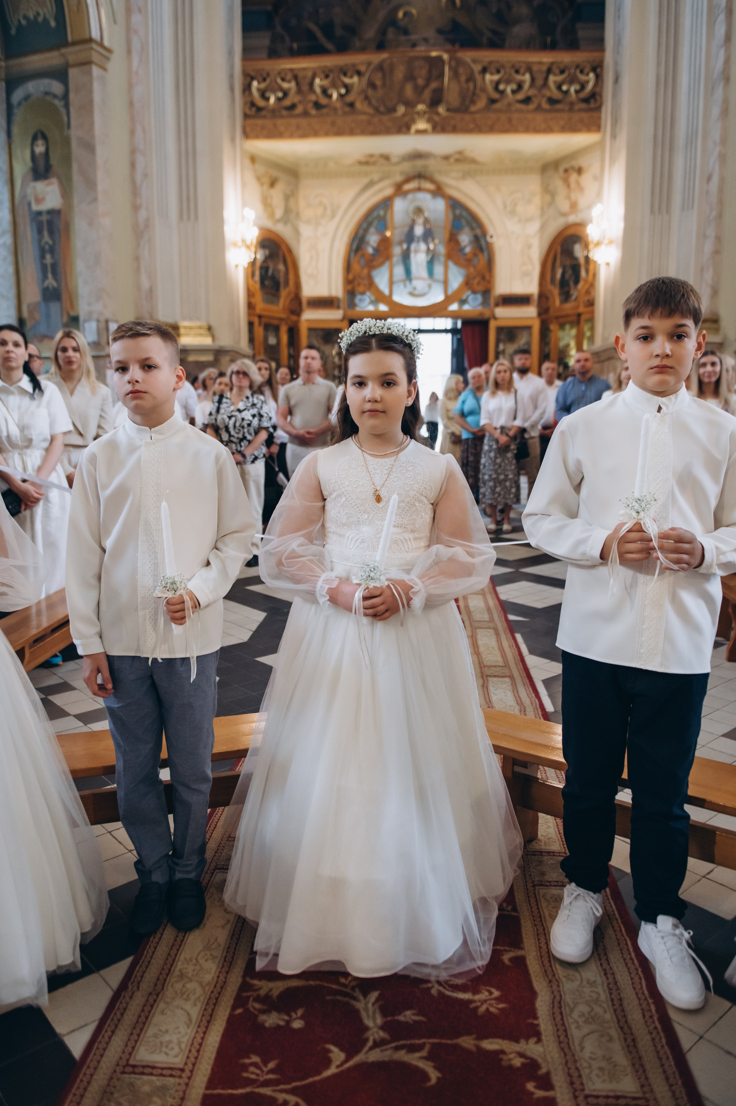 Фотосесія Першого Причастя Тернопіль, фотосесія Причастя Тернопіль, Таїнство Першого Причастя Тернопіль, Катедра Причастя Тернопіль. Сімейний, дитячий та індивідуальний фотограф в м. Тернопіль, м. Львів