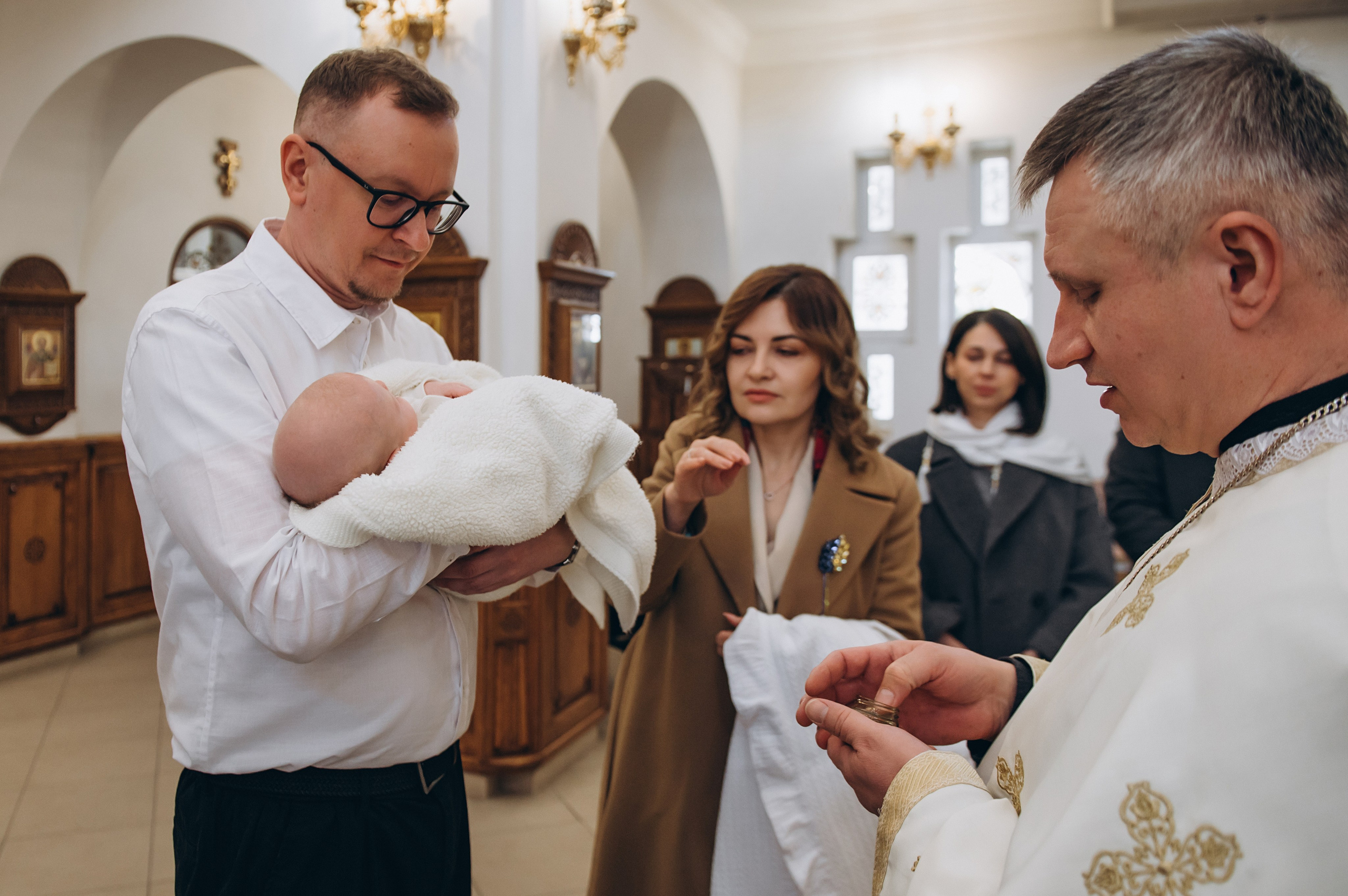 Фотосесія Хрещення Тернопіль, зйомка Хрестин Тернопіль, Храм Різдва Пресвятої Богородиці УГКЦ Тернопіль. Сімейний, дитячий та індивідуальний фотограф в м. Тернопіль, м. Львів