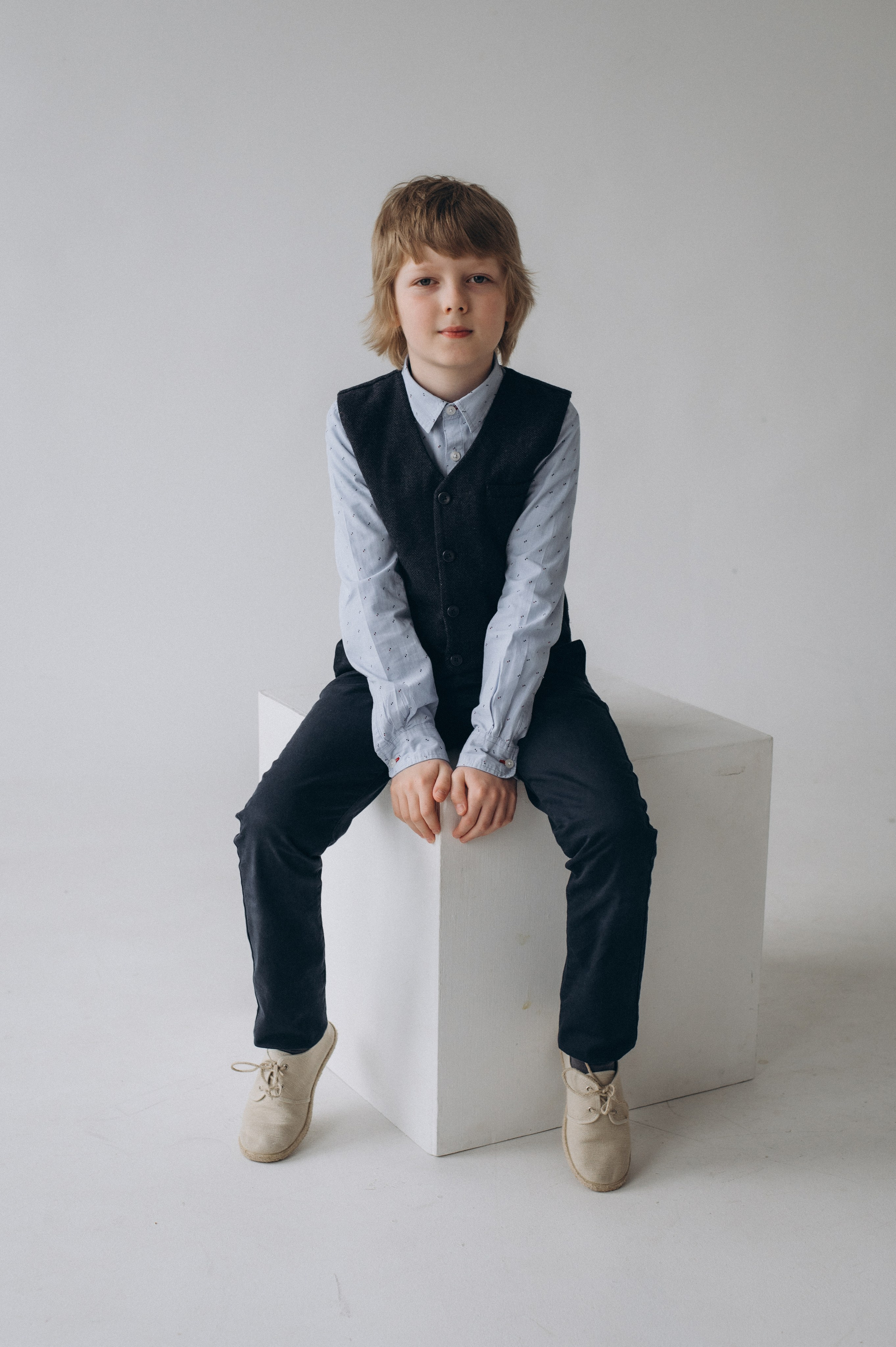 Шкільна фотосесія на віньєтки Тернопіль, фотосесія випускників Тернопіль, зйомка на віньєтки, шкільні фотоальбоми Тернопіль. Сімейний, дитячий та індивідуальний фотограф в м. Тернопіль, м. Львів