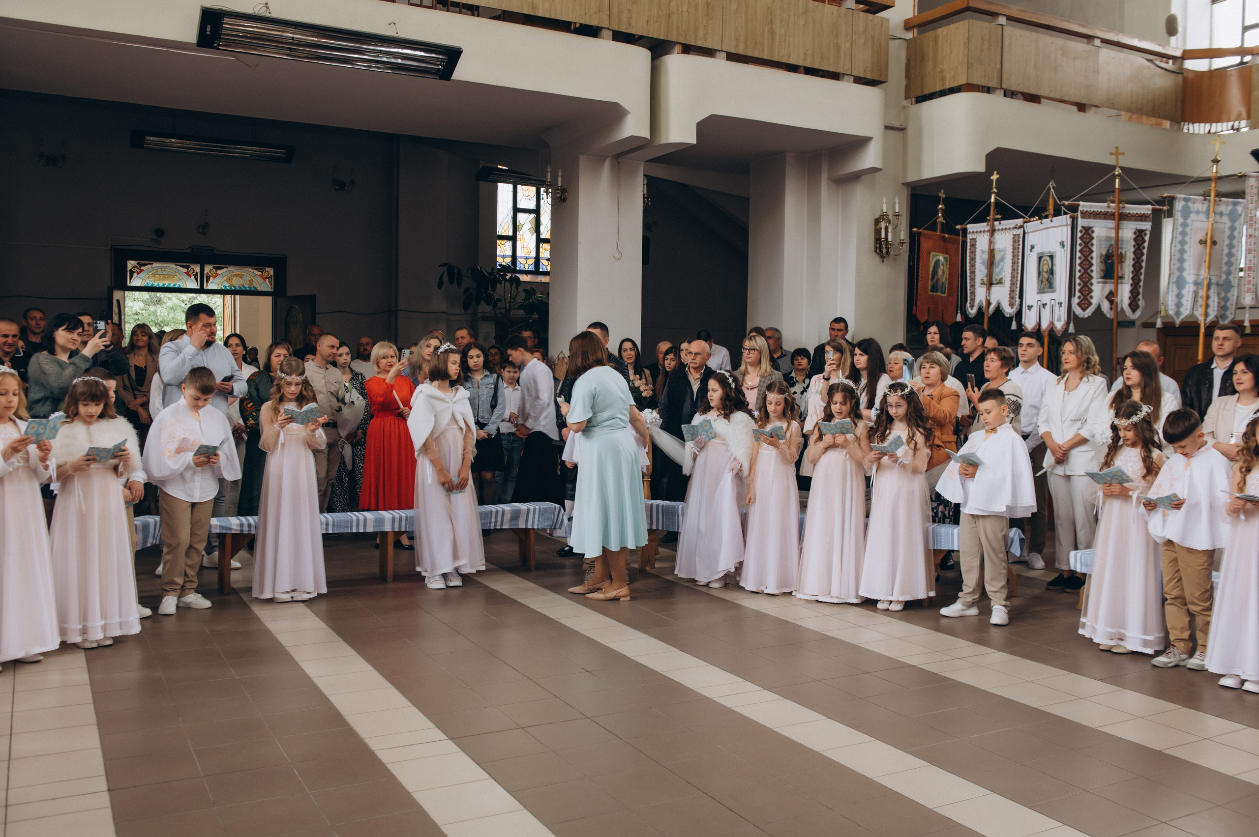 Фотосесія Причастя Тернопіль, зйомка Причастя, фотограф на Причастя Тернопіль, Причастя Львів, Причастя церква Михаїла Тернопіль. Сімейний, дитячий та індивідуальний фотограф в м. Тернопіль, м. Львів