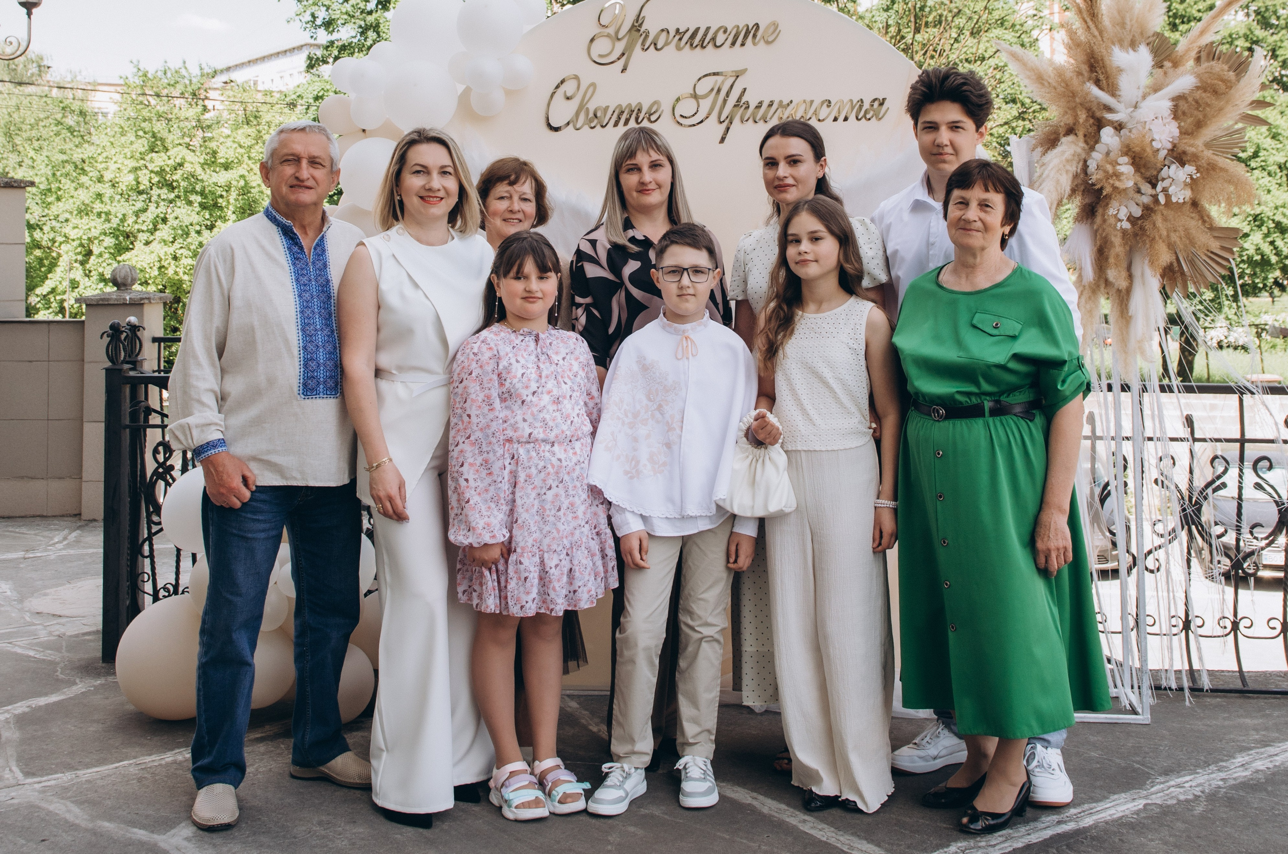 Фотосесія Причастя Тернопіль церква Св Михаїла, фотограф на Причастя Тернопіль, фотосесія Літургії Причастя Тернопіль. Сімейний, дитячий та індивідуальний фотограф в м. Тернопіль, м. Львів