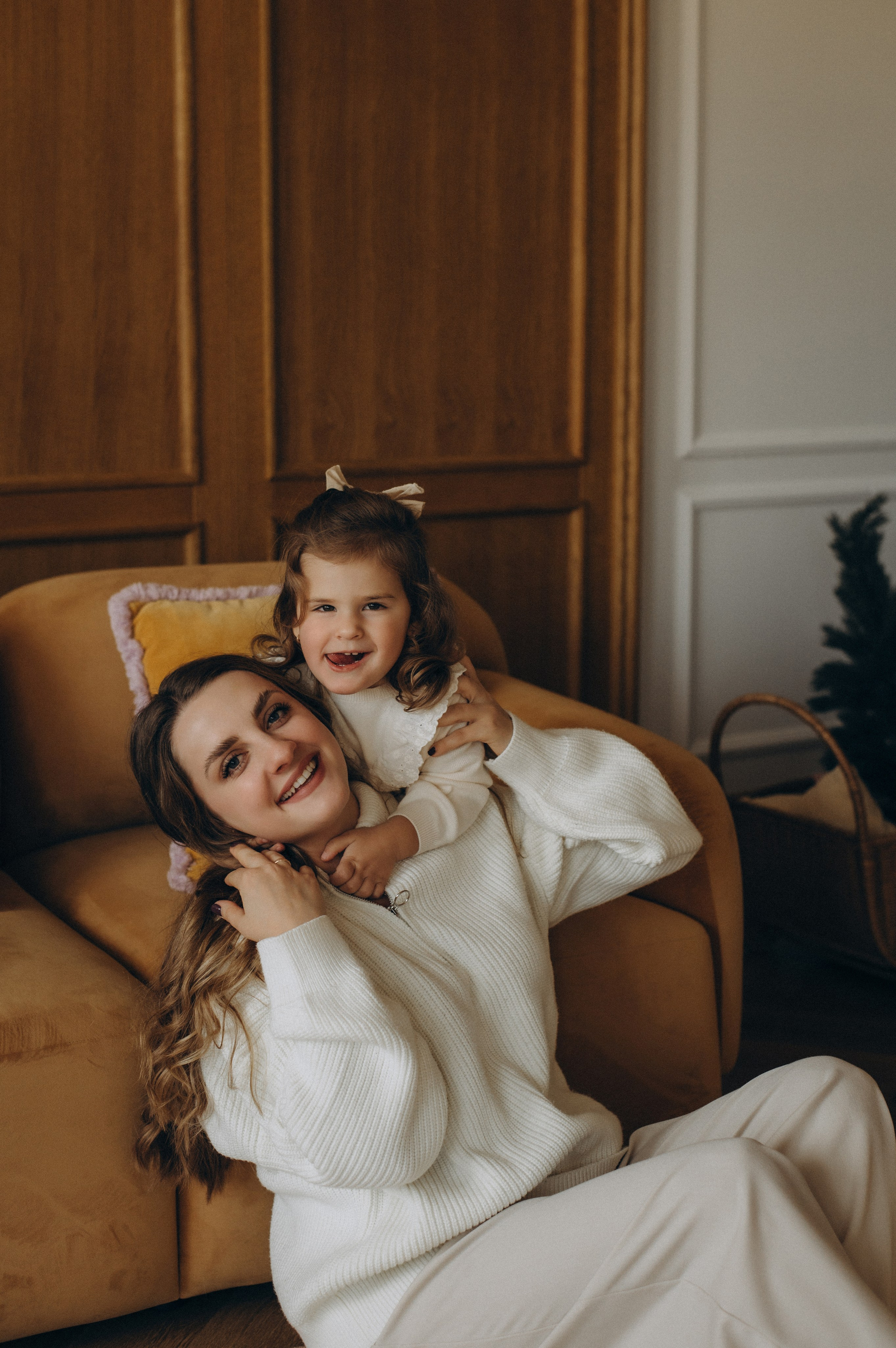 Фотосесія мами і донечки Тернопіль, сімейний фотограф Тернопіль, фотосесія мами і дитини Тернопіль, новорічна фотосесія Тернопіль. Сімейний, дитячий та індивідуальний фотограф в м. Тернопіль, м. Львів