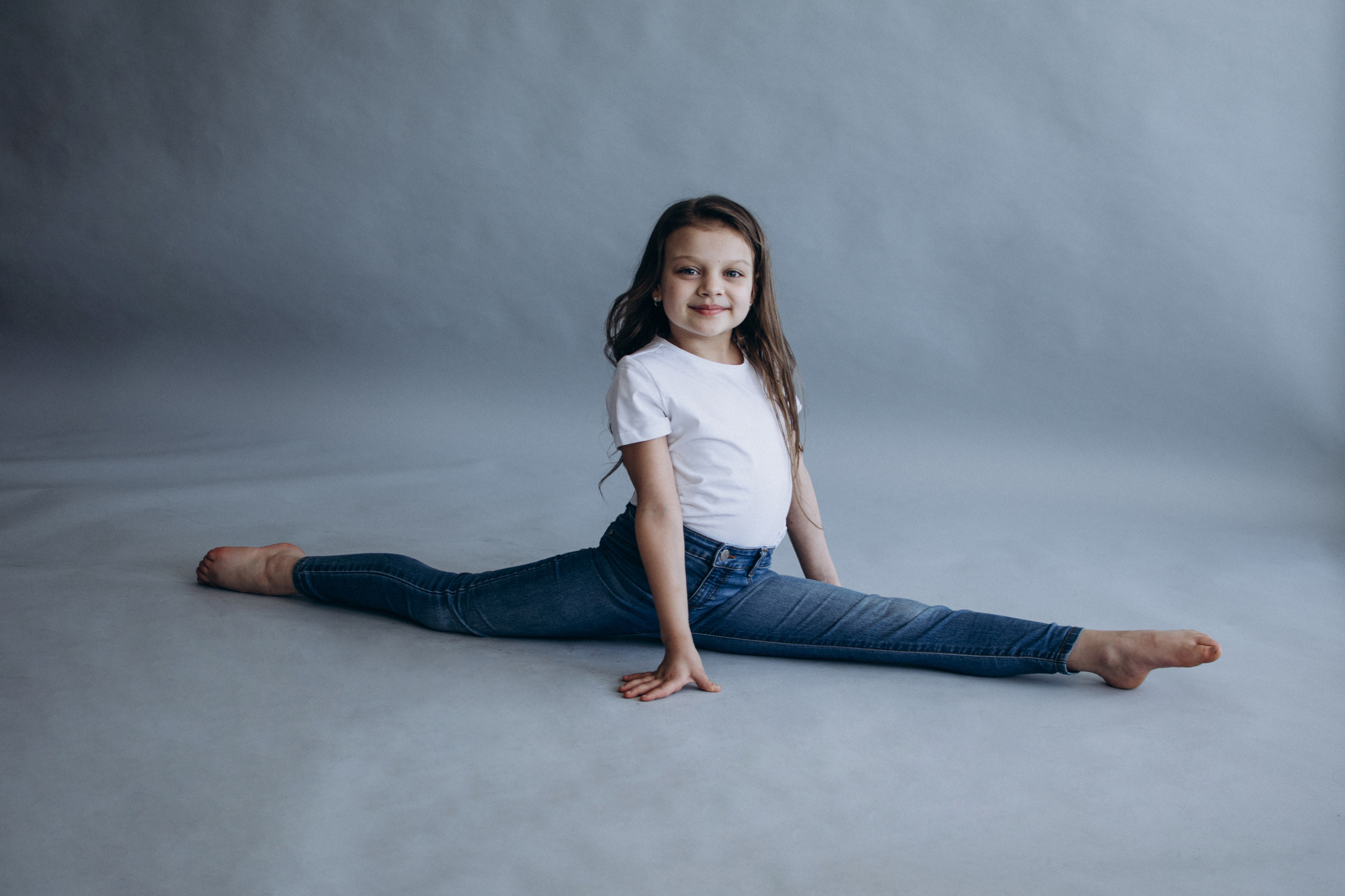 Мама і донечка. Студійна сімейна фотосесія. Сімейний, дитячий та індивідуальний фотограф в м. Тернопіль, м. Львів