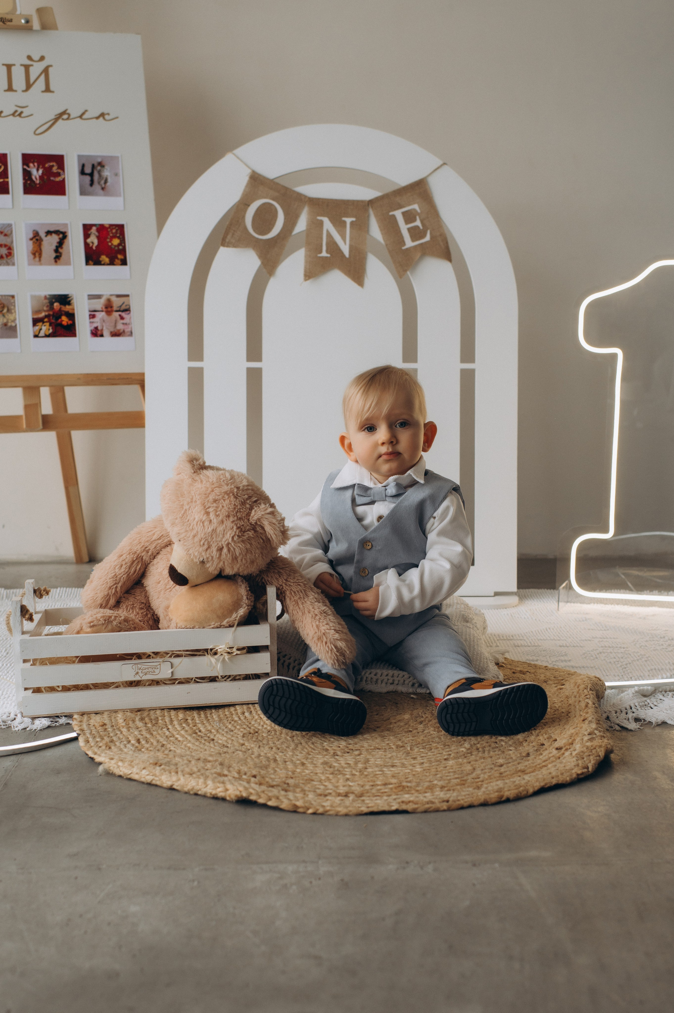 Зйомка дня народження дитини, фотосесія 1 рік Тернопіль, сімейний фотограф Тернопіль, сімейна фотосесія Тернопіль, перший тортик малюка. Сімейний, дитячий та індивідуальний фотограф в м. Тернопіль, м. Львів