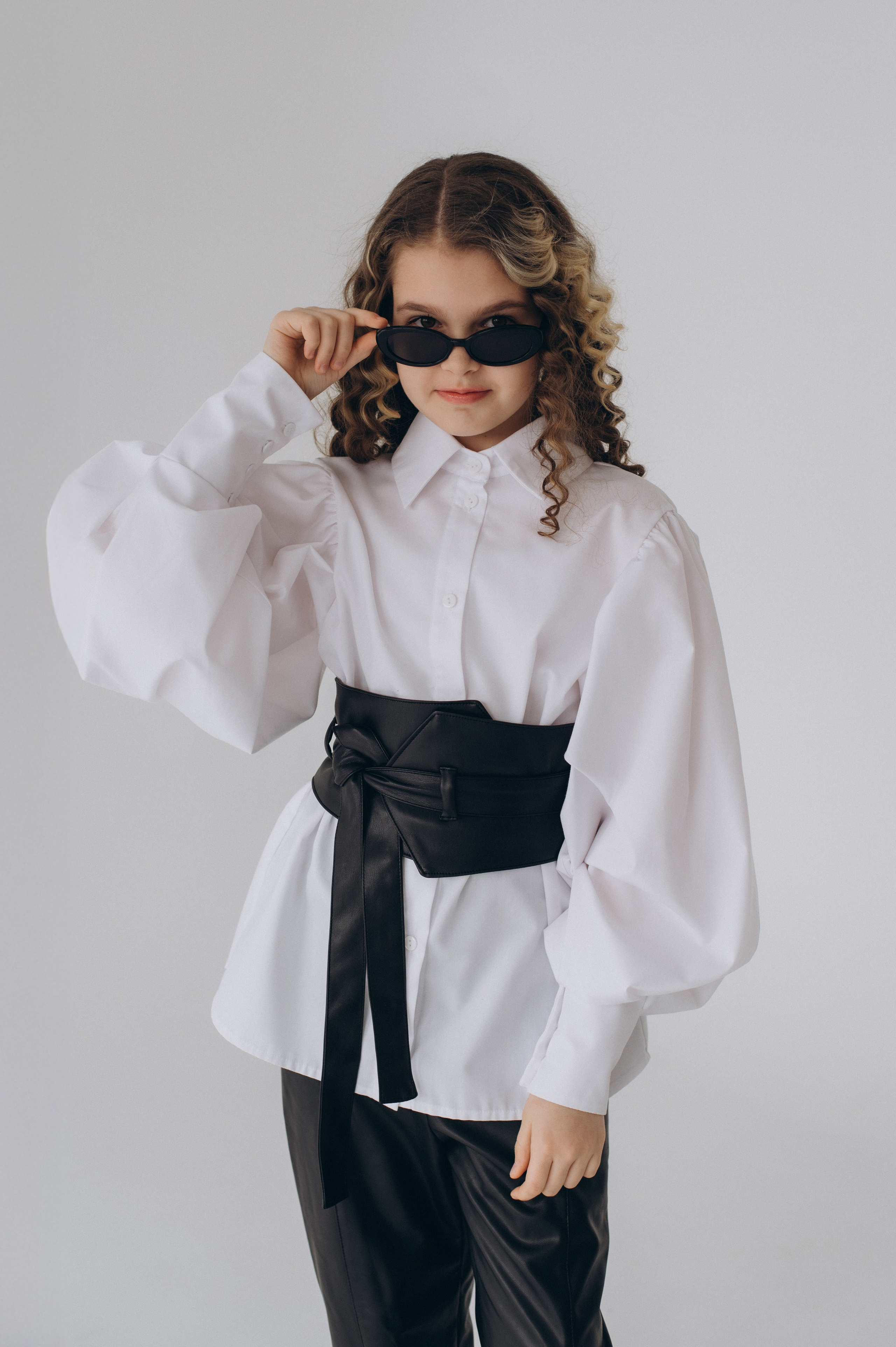 Шкільна фотосесія на віньєтки Тернопіль, шкільні альбоми, фотосесія випускників Тернопіль, випускний альбом, фотограф випускний Тернопіль. Сімейний, дитячий та індивідуальний фотограф в м. Тернопіль, м. Львів