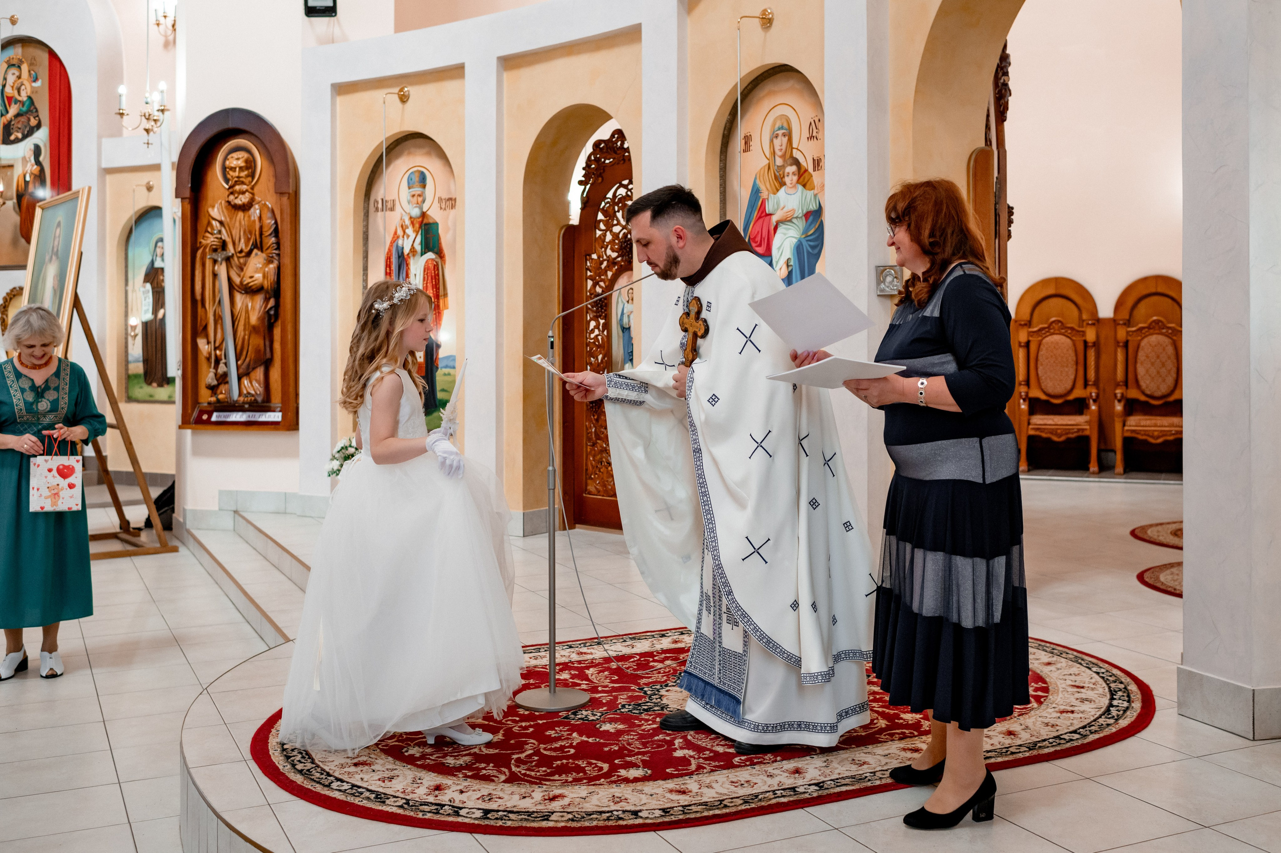 Фотосесія Першого Причастя Тернопіль, зйомка Причастя Тернопіль, Таїнство Першого Причастя Тернопіль, Катедра Причастя Тернопіль. Сімейний, дитячий та індивідуальний фотограф в м. Тернопіль, м. Львів