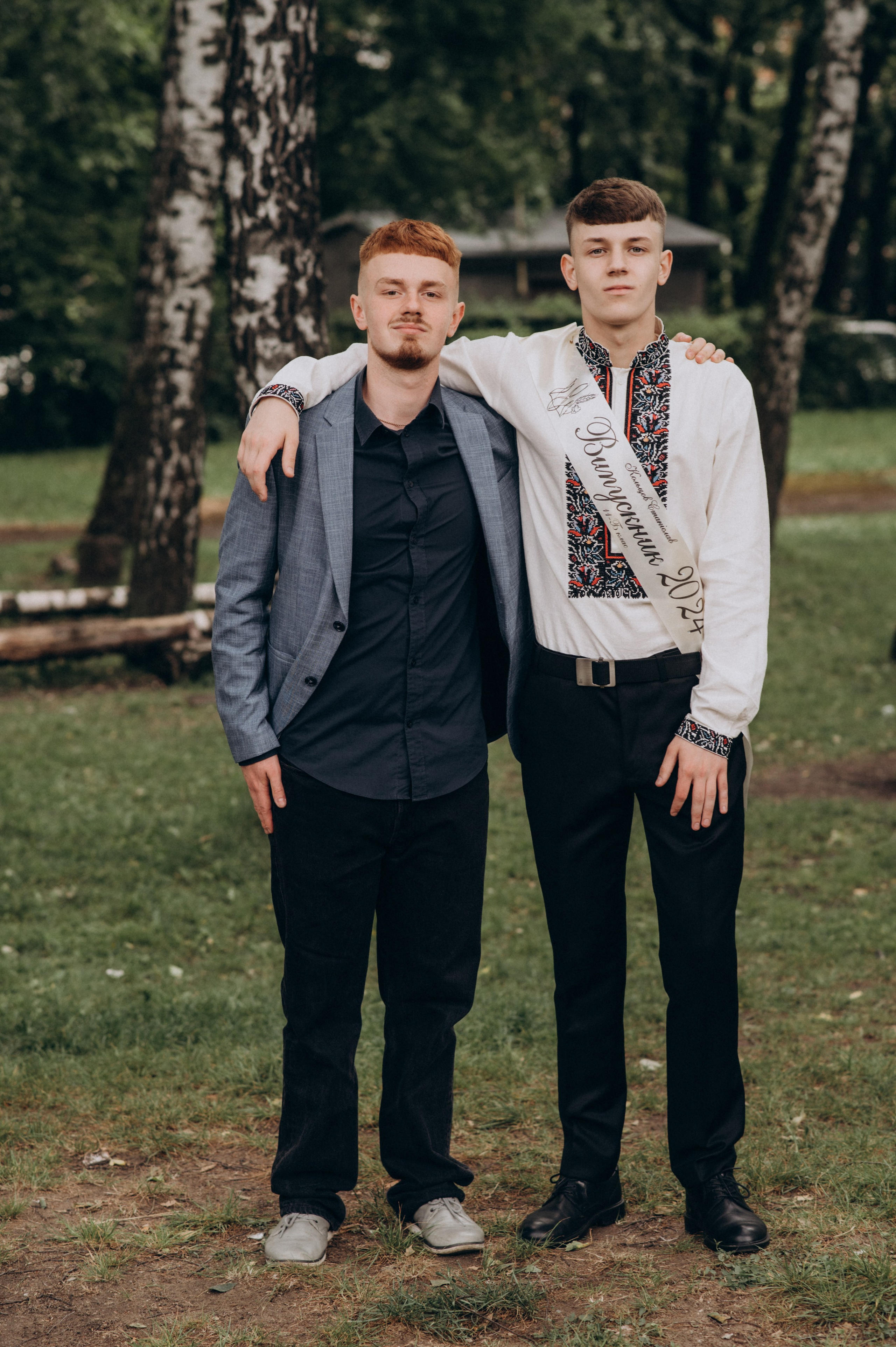 Фотосесія останнього дзвоника, фотосесія випускників Тернопіль, випускний 2024. Сімейний, дитячий та індивідуальний фотограф в м. Тернопіль, м. Львів