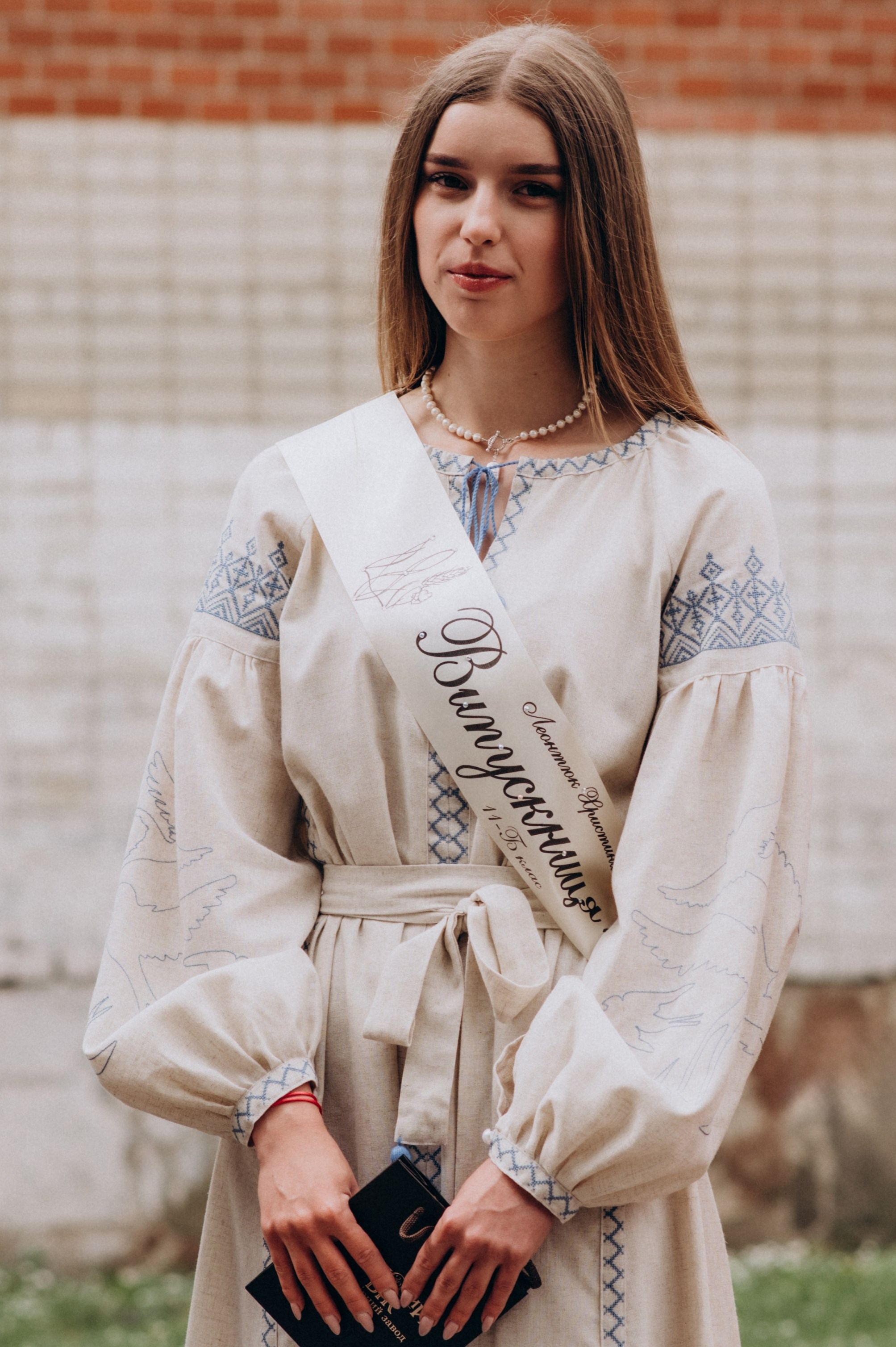 Фотосесія останнього дзвоника, фотосесія випускників Тернопіль, випускний 2024. Сімейний, дитячий та індивідуальний фотограф в м. Тернопіль, м. Львів