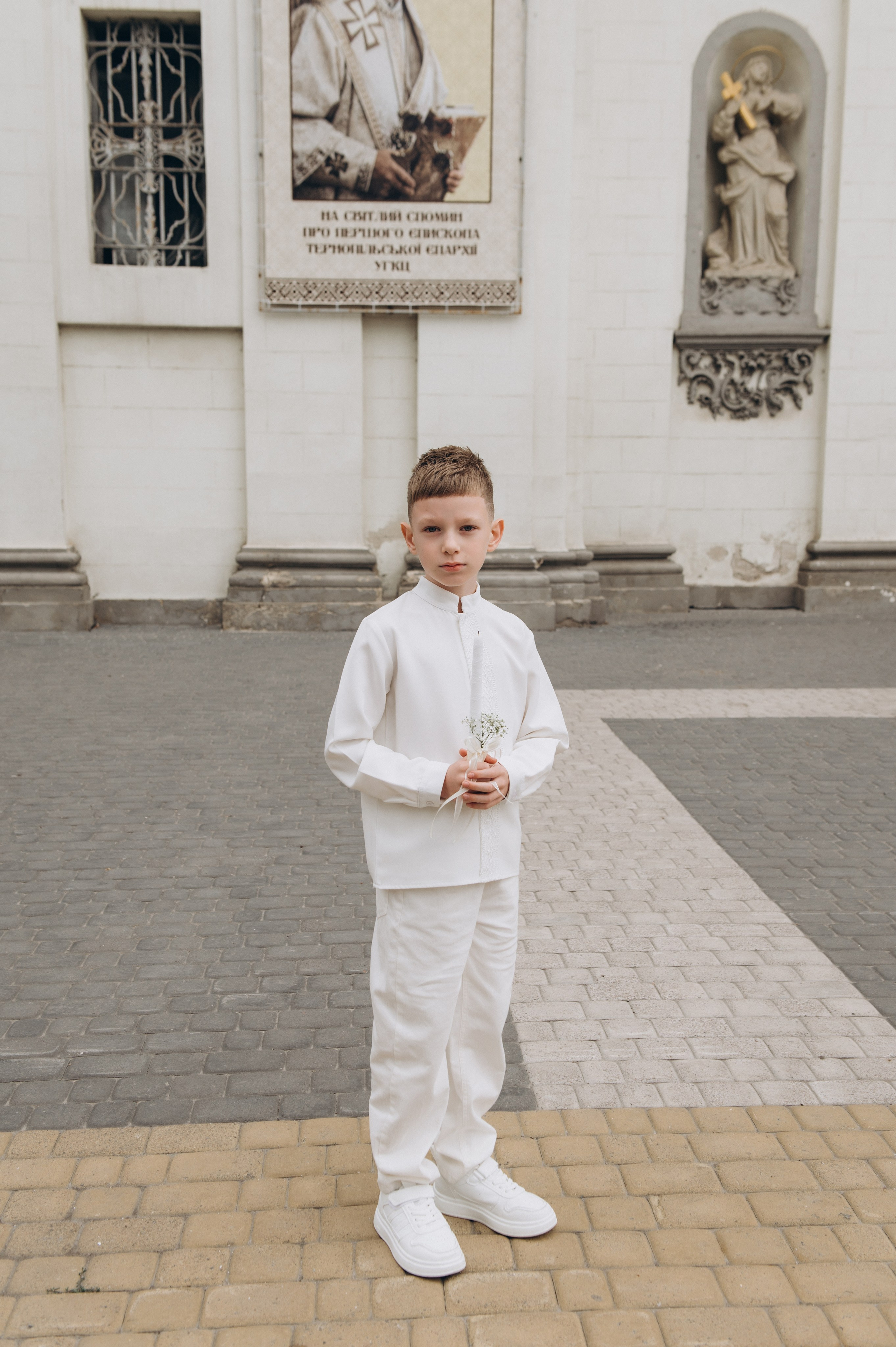 Фотосесія Першого Причастя Тернопіль, фотосесія Причастя Тернопіль, Таїнство Першого Причастя Тернопіль, Катедра Причастя Тернопіль. Сімейний, дитячий та індивідуальний фотограф в м. Тернопіль, м. Львів