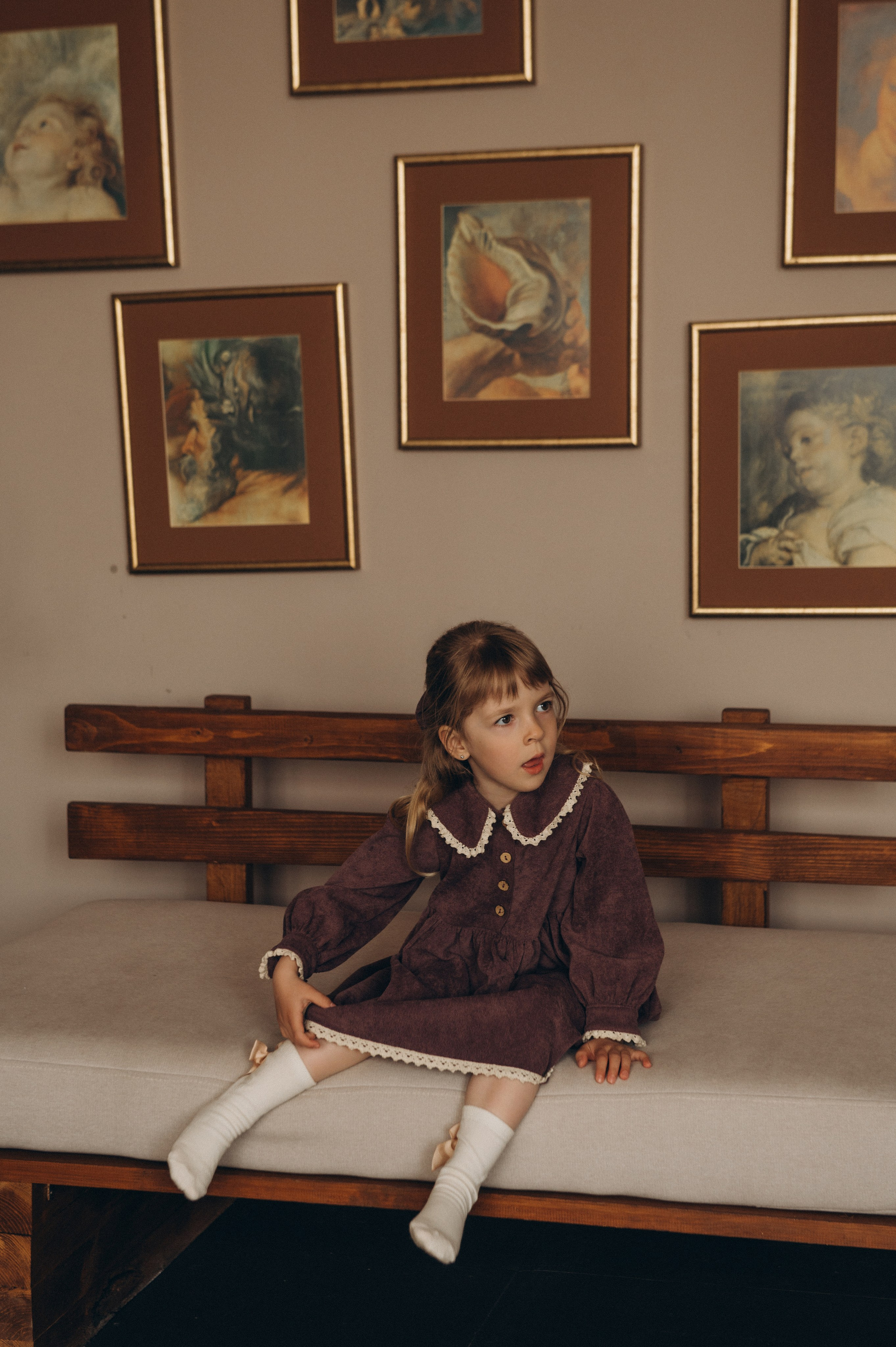 Фотосесія мами і донечки Тернопіль, фотосесія з бузком у студії Тернопіль, сімейна фотосесія Тернопіль, фотосесія мама і дитина. Сімейний, дитячий та індивідуальний фотограф в м. Тернопіль, м. Львів