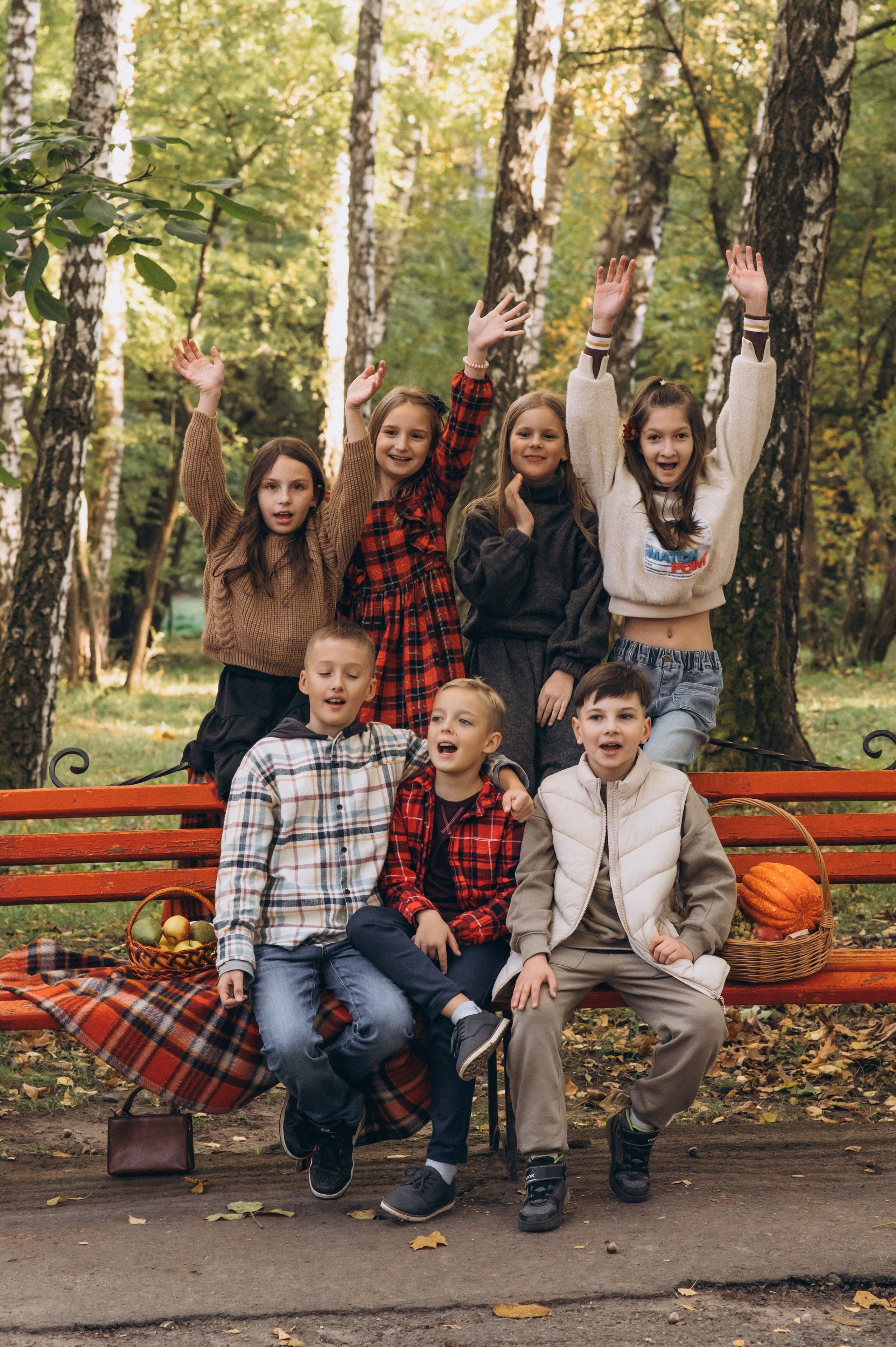 Шкільна фотосесія на віньєтки Тернопіль, шкільні альбоми, фотосесія випускників Тернопіль, випускний альбом, фотограф випускний Тернопіль. Сімейний, дитячий та індивідуальний фотограф в м. Тернопіль, м. Львів