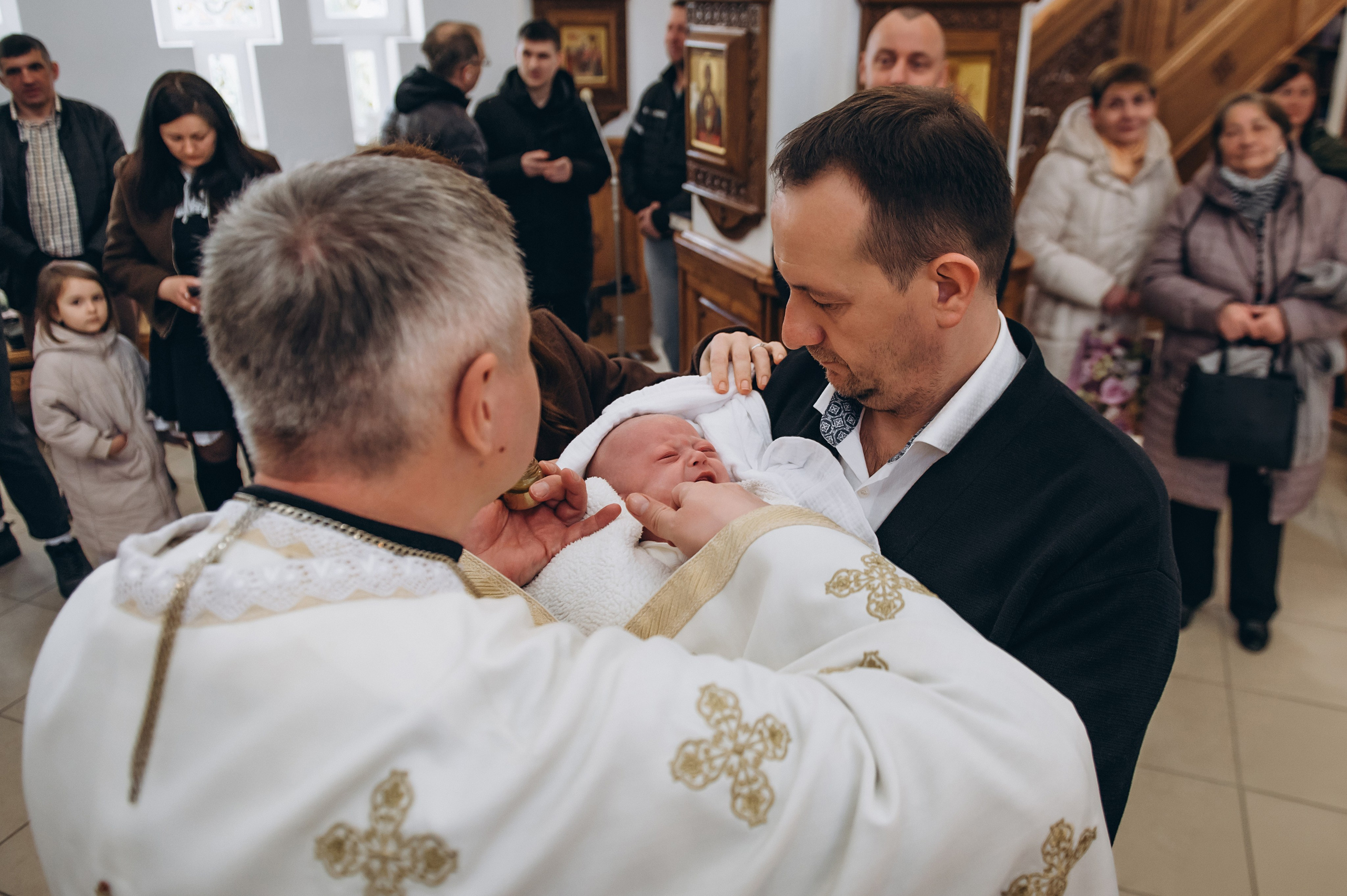 Фотосесія Хрещення Тернопіль, зйомка Хрестин Тернопіль, Храм Різдва Пресвятої Богородиці УГКЦ Тернопіль. Сімейний, дитячий та індивідуальний фотограф в м. Тернопіль, м. Львів
