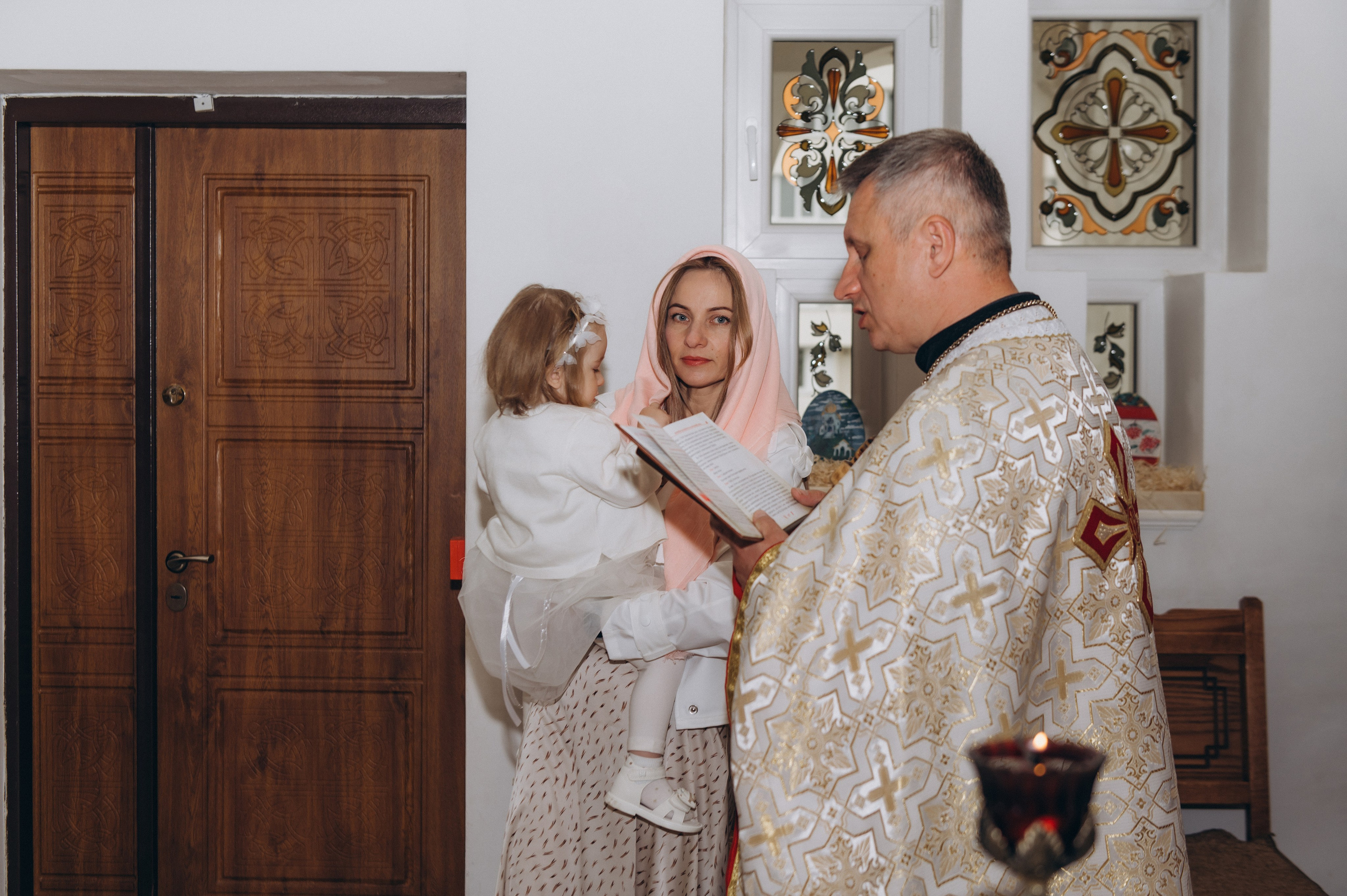 Фотосесія Хрещення Тернопіль, зйомка Хрестин Тернопіль, фотограф на хрестини Тернопіль, хрещення Львів. Сімейний, дитячий та індивідуальний фотограф в м. Тернопіль, м. Львів