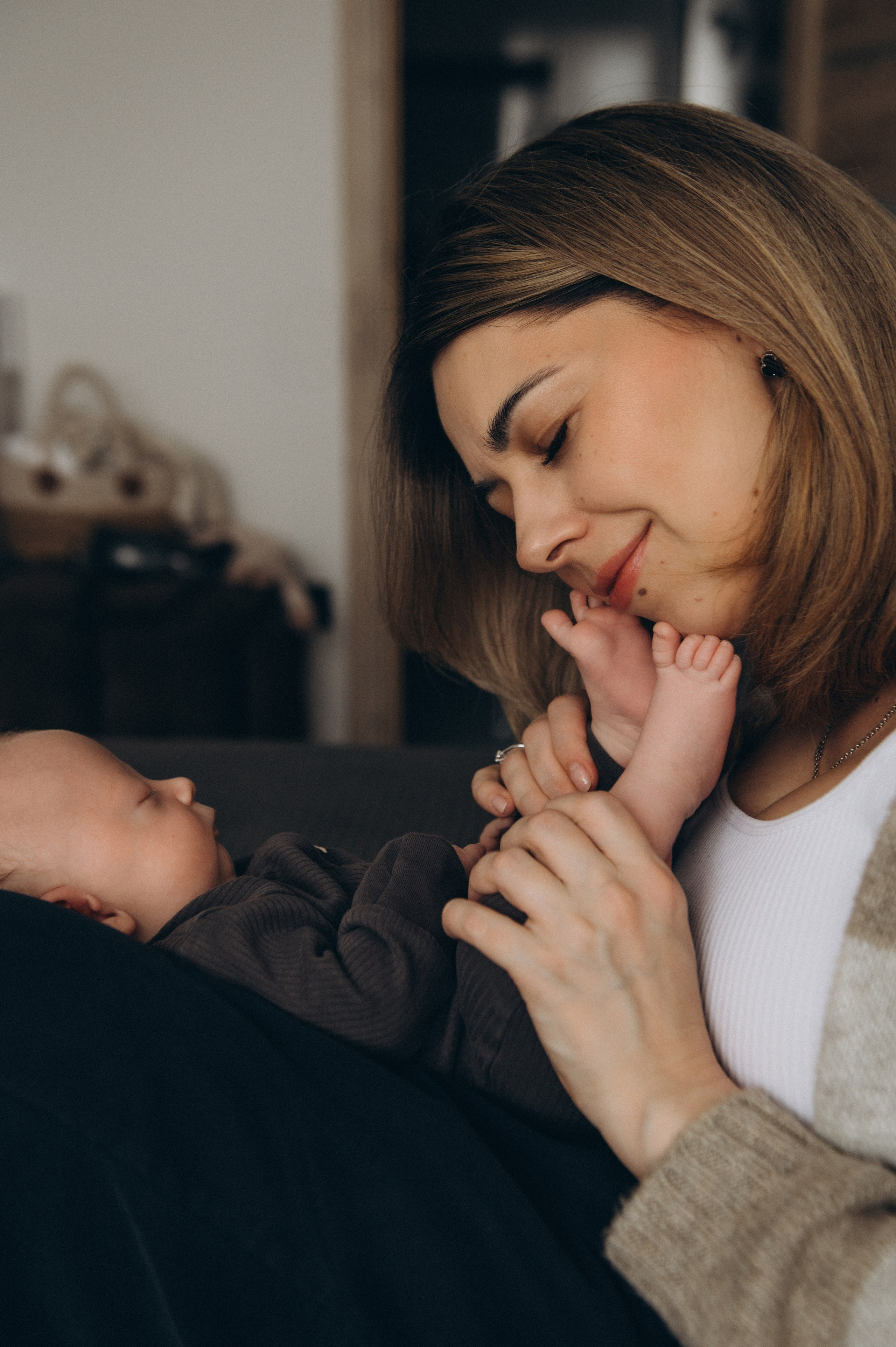 Сімейна фотосесія вдома Тернопіль, сімейний фотограф Львів Тернопіль, сімейна фотосесія Тернопіль, фотосесія двійні, зйомка близнюків. Сімейний, дитячий та індивідуальний фотограф в м. Тернопіль, м. Львів