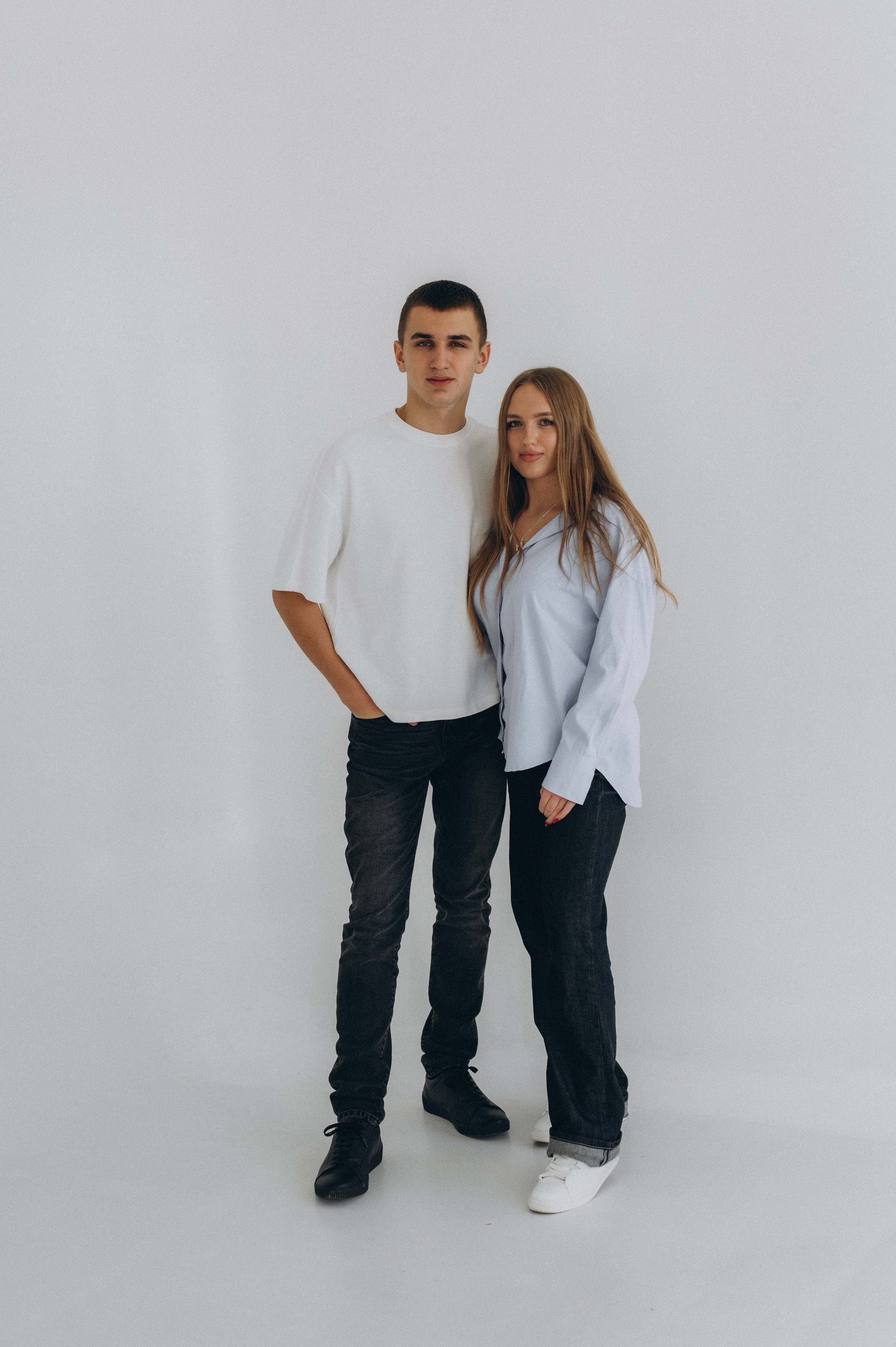 Фотосесія випускників, фотосесія на віньєтки Тернопіль, випускники Тернопіль, випуск 2025. Сімейний, дитячий та індивідуальний фотограф в м. Тернопіль, м. Львів