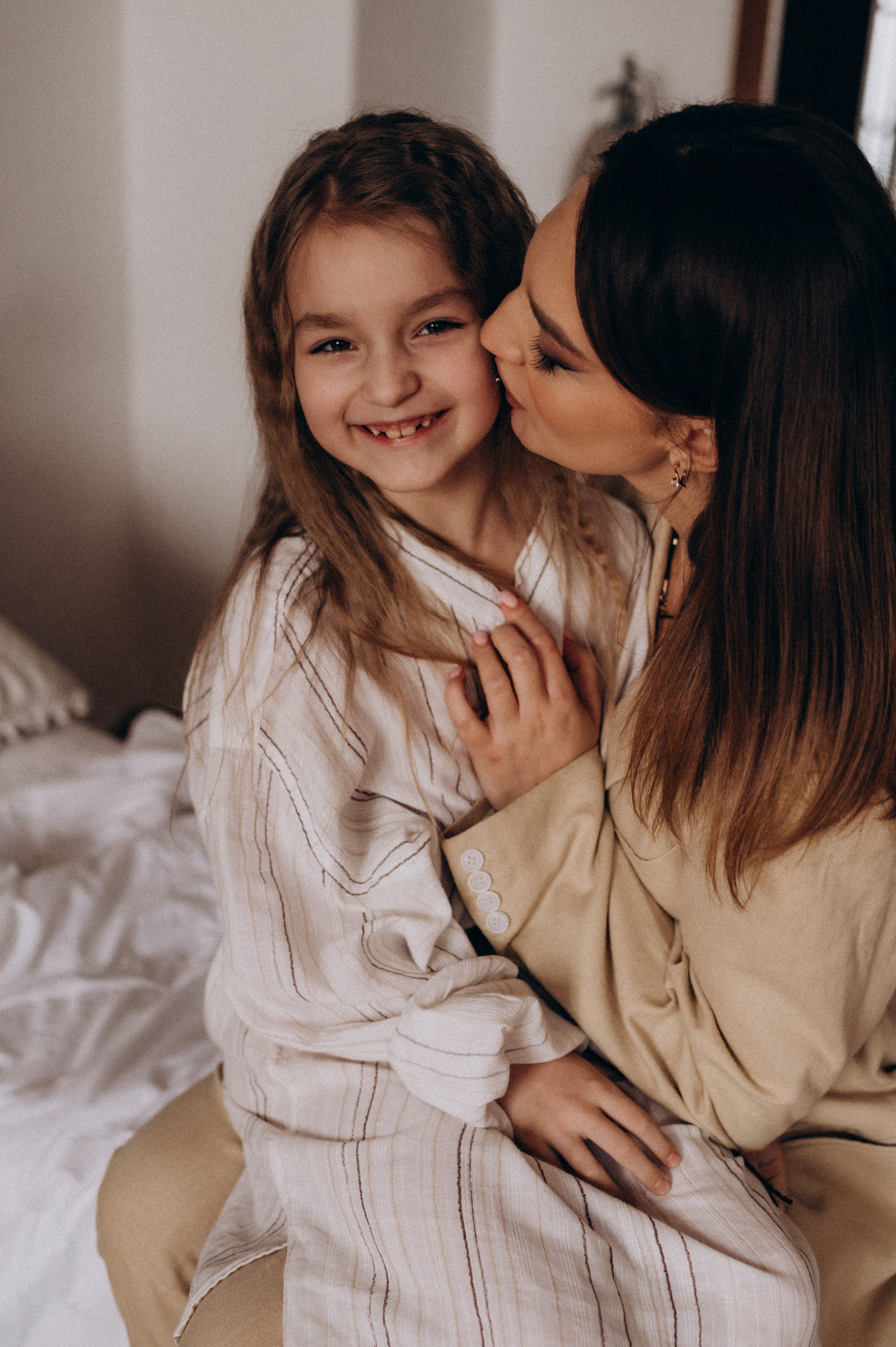 Сімейна фотосесія мами і донечок, зйомка Тернопіль Львів етностиль. Сімейний, дитячий та індивідуальний фотограф в м. Тернопіль, м. Львів