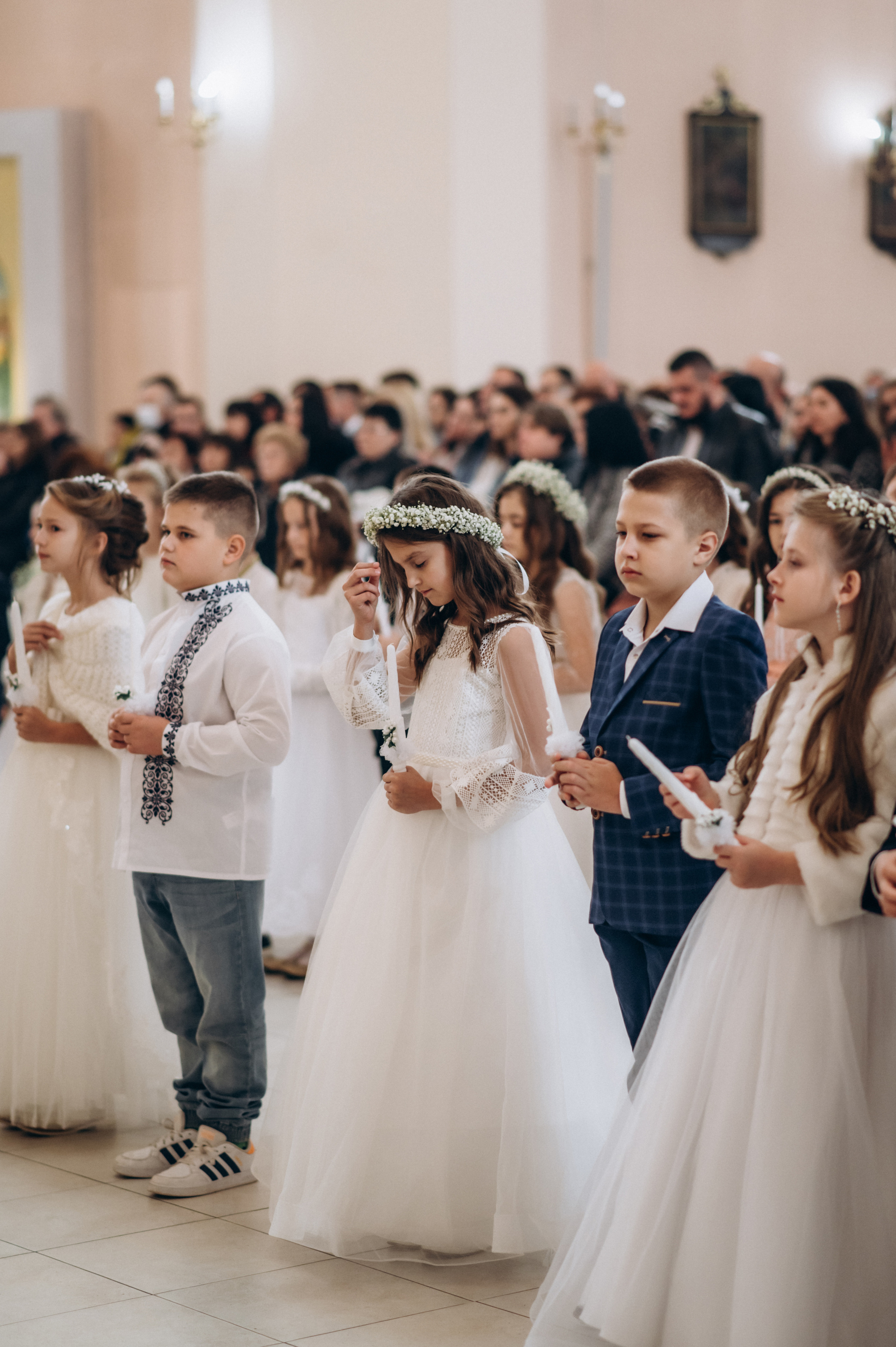 Фотосесія Першого Причастя Тернопіль, зйомка Причастя Тернопіль, Таїнство Першого Причастя Тернопіль, Катедра Причастя Тернопіль. Сімейний, дитячий та індивідуальний фотограф в м. Тернопіль, м. Львів