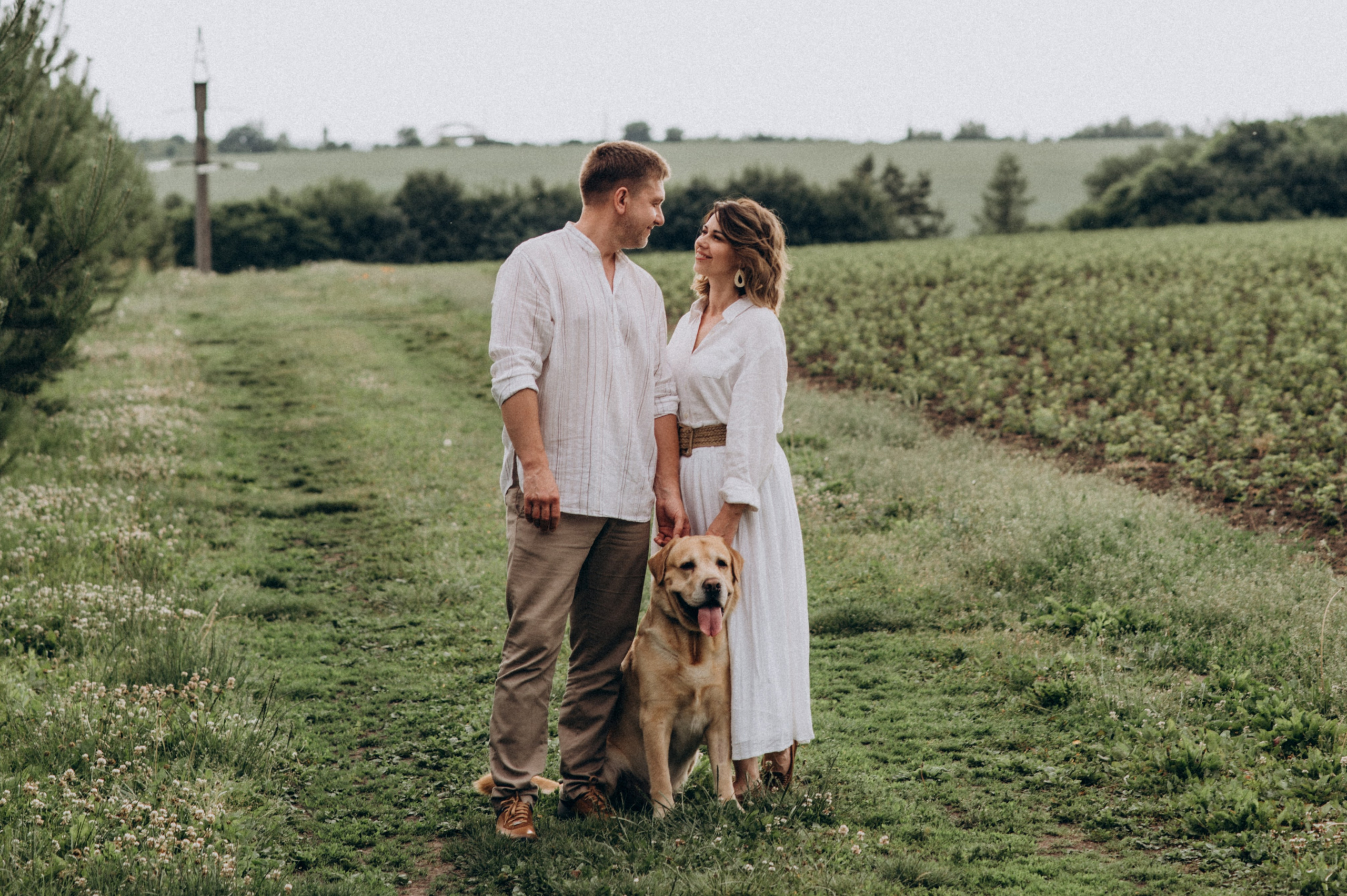 Сімейна фотосесія на природі, зйомка з собакою, фотосесія лавсторі Тернопіль. Сімейний, дитячий та індивідуальний фотограф в м. Тернопіль, м. Львів