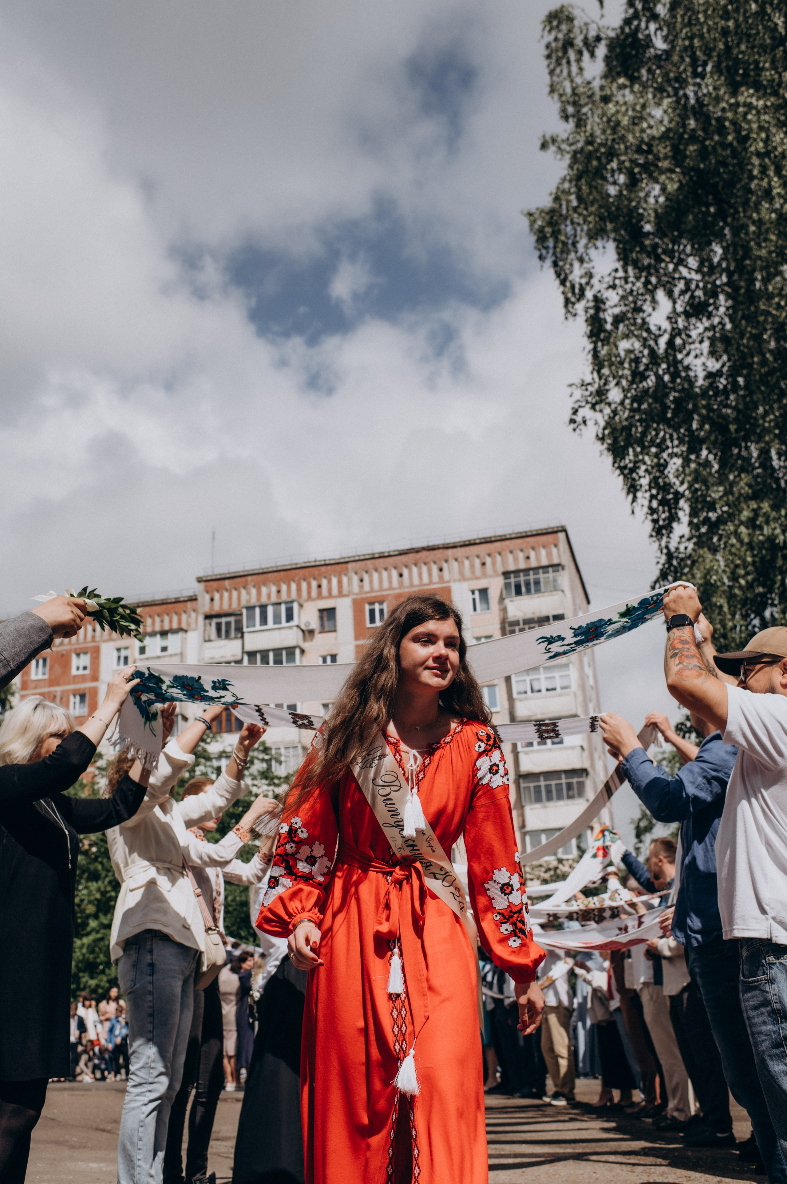 Фотосесія останнього дзвоника, фотосесія випускників Тернопіль, випускний 2024. Сімейний, дитячий та індивідуальний фотограф в м. Тернопіль, м. Львів