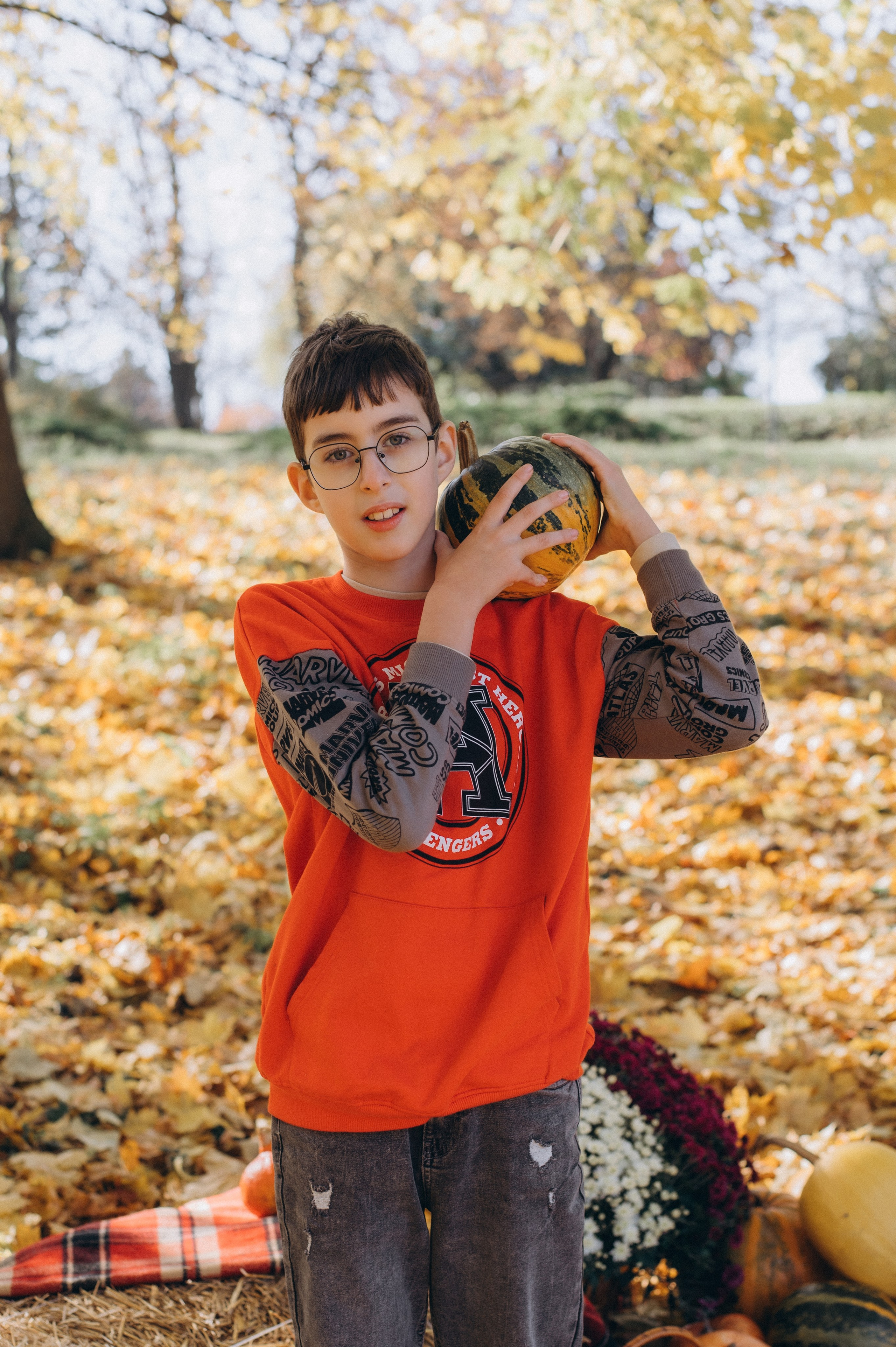 Осіння фотосесія 4 класу на віньєтки, випускні фотоальбоми Тернопіль, фотосесія випускників Тернопіль, шкільний випускний альбом Тернопіль. Сімейний, дитячий та індивідуальний фотограф в м. Тернопіль, м. Львів