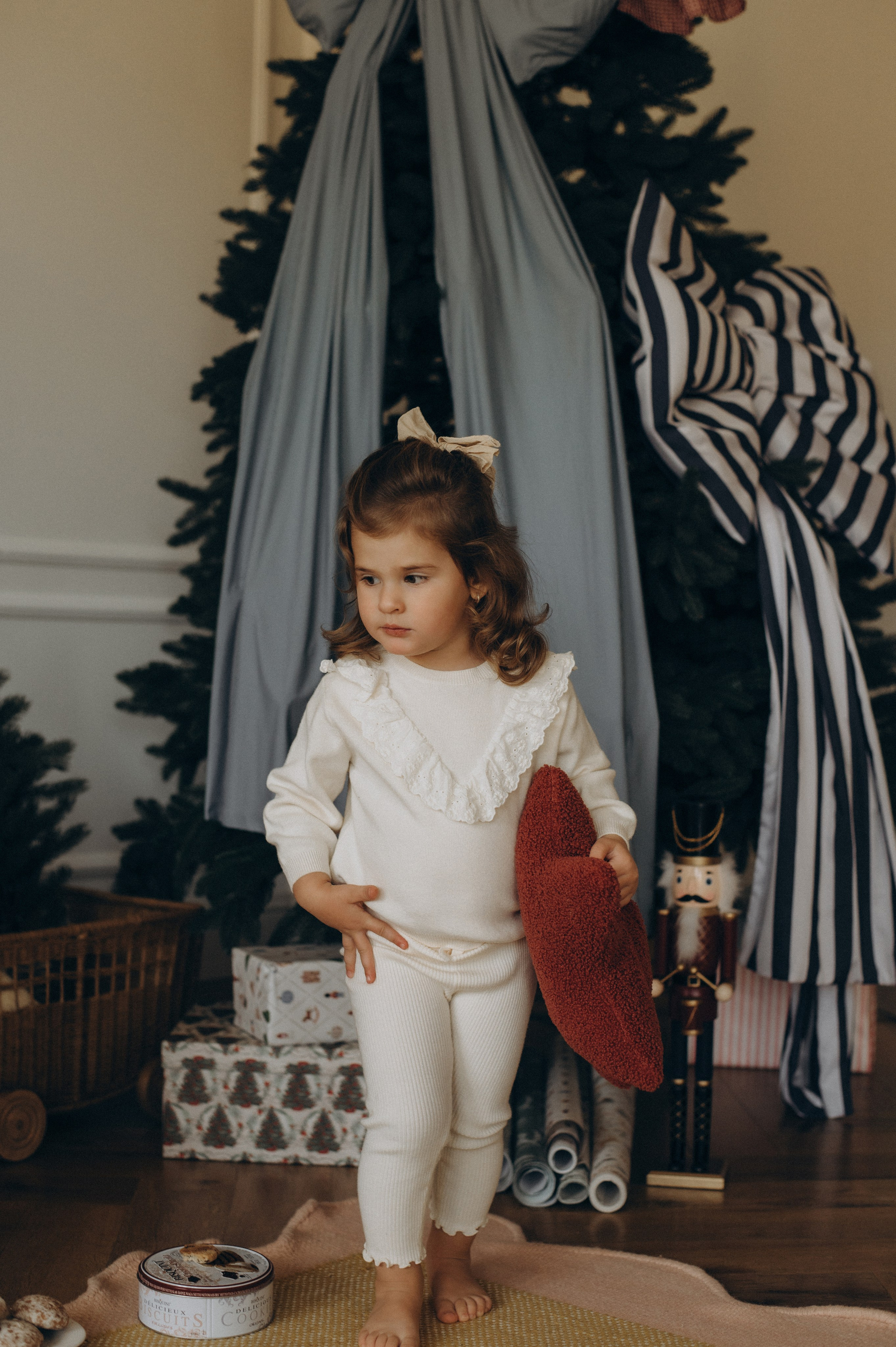 Фотосесія мами і донечки Тернопіль, сімейний фотограф Тернопіль, фотосесія мами і дитини Тернопіль, новорічна фотосесія Тернопіль. Сімейний, дитячий та індивідуальний фотограф в м. Тернопіль, м. Львів