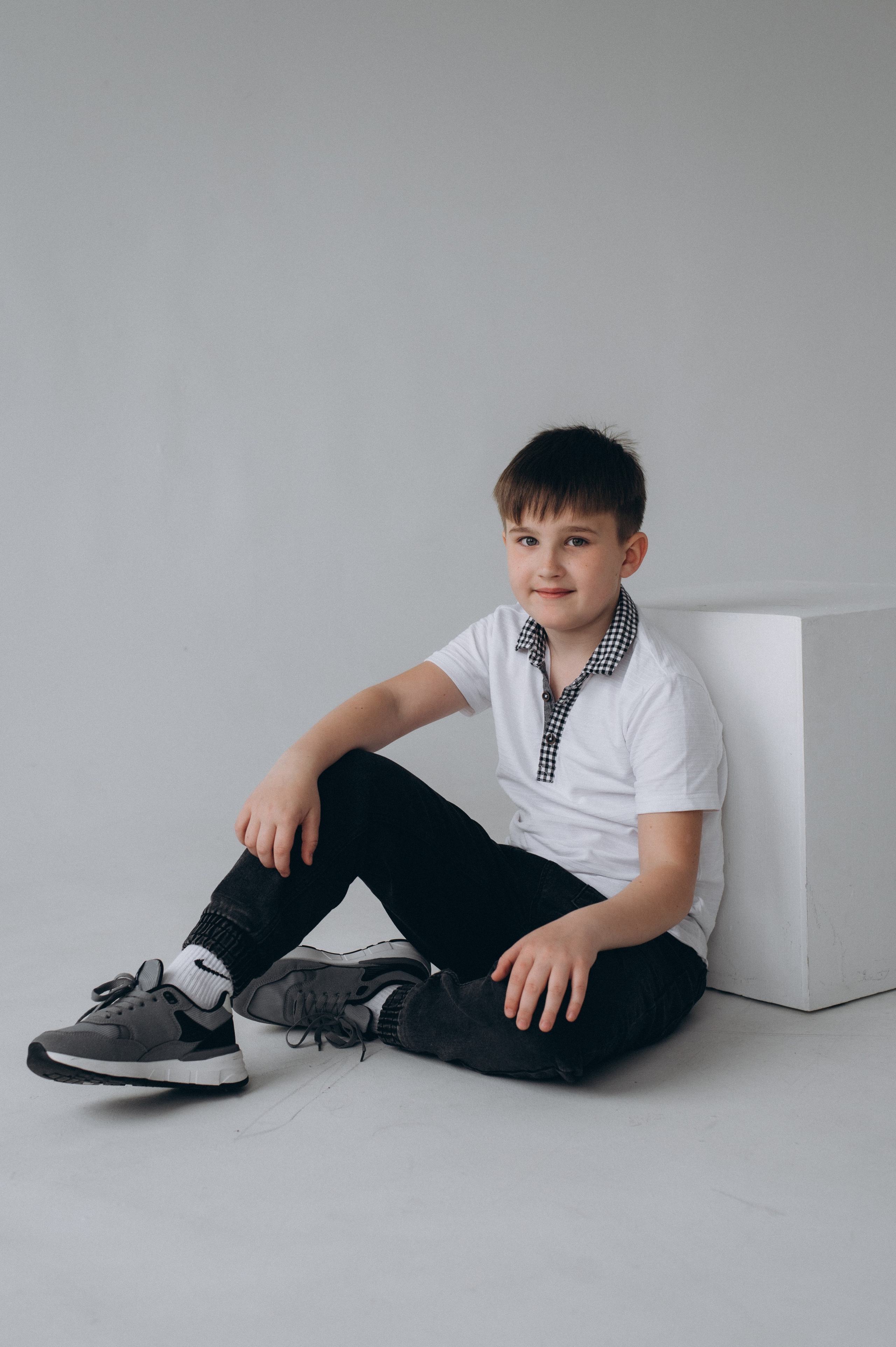 Шкільна фотосесія на віньєтки Тернопіль, фотосесія випускників Тернопіль, зйомка на віньєтки, шкільні фотоальбоми Тернопіль. Сімейний, дитячий та індивідуальний фотограф в м. Тернопіль, м. Львів