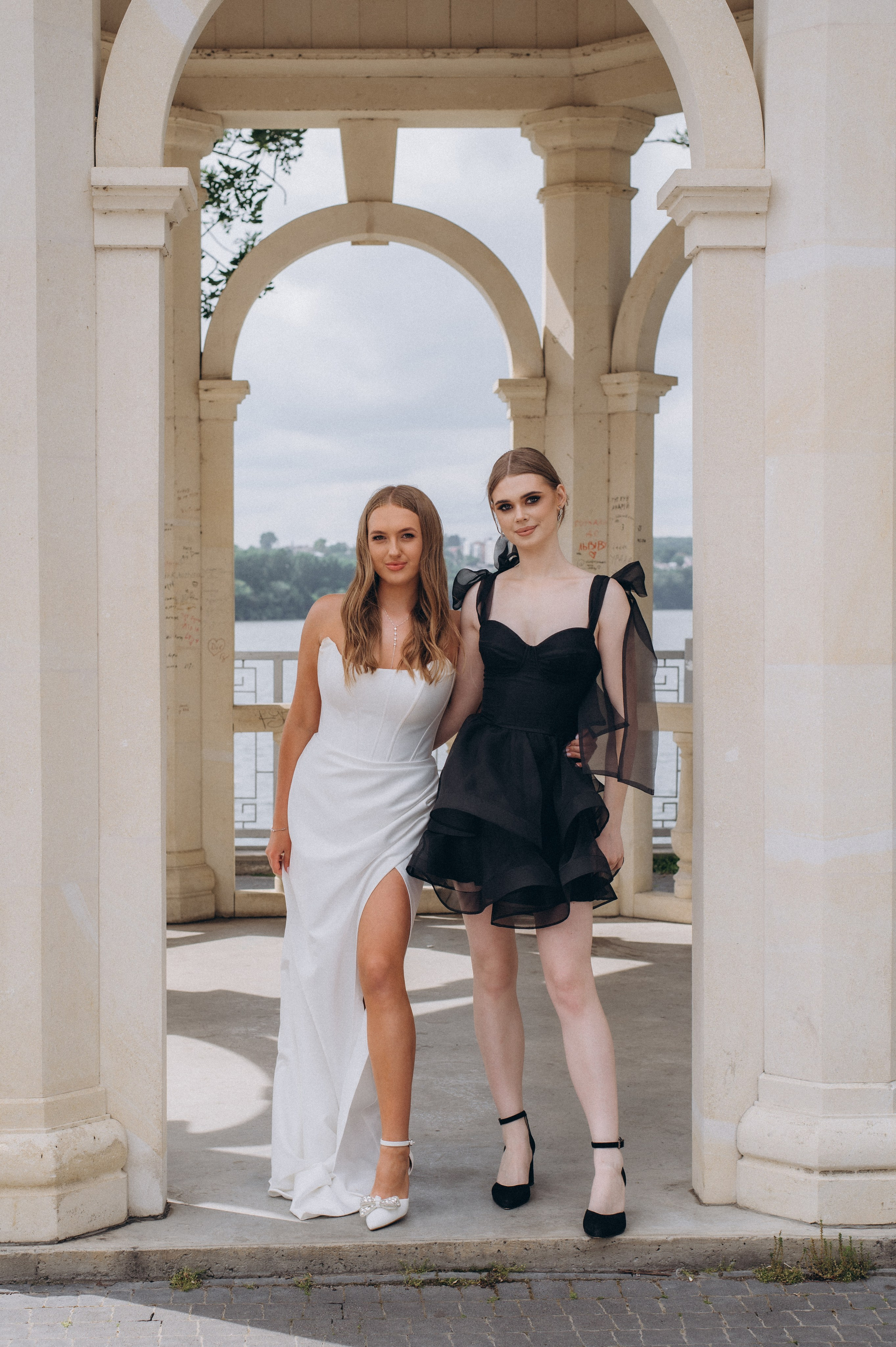 Випускники 2025, фотосесія випускного Тернопіль, фотосесія випускників Тернопіль, зйомка випускного, фотосесія випускного. Сімейний, дитячий та індивідуальний фотограф в м. Тернопіль, м. Львів