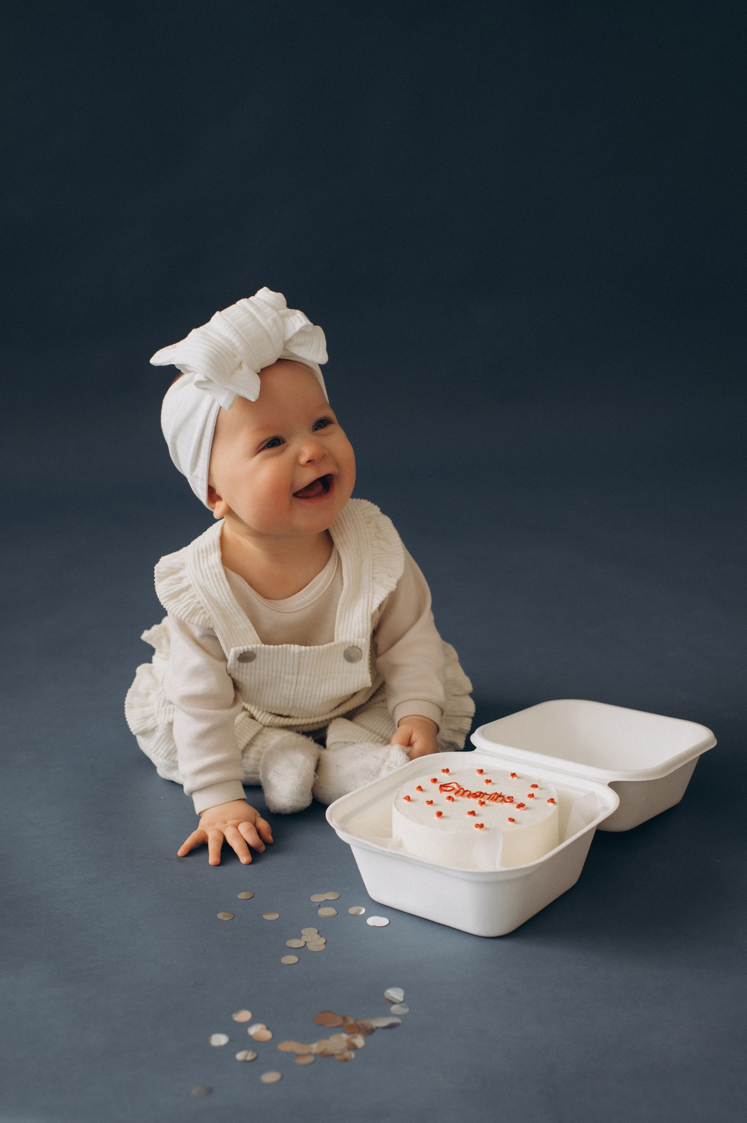 Перший тортик малюка Тернопіль, зйомка дня народження, сімейний фотограф Тернопіль, cakesmash, сімейна фотосесія у студії Тернопіль. Сімейний, дитячий та індивідуальний фотограф в м. Тернопіль, м. Львів