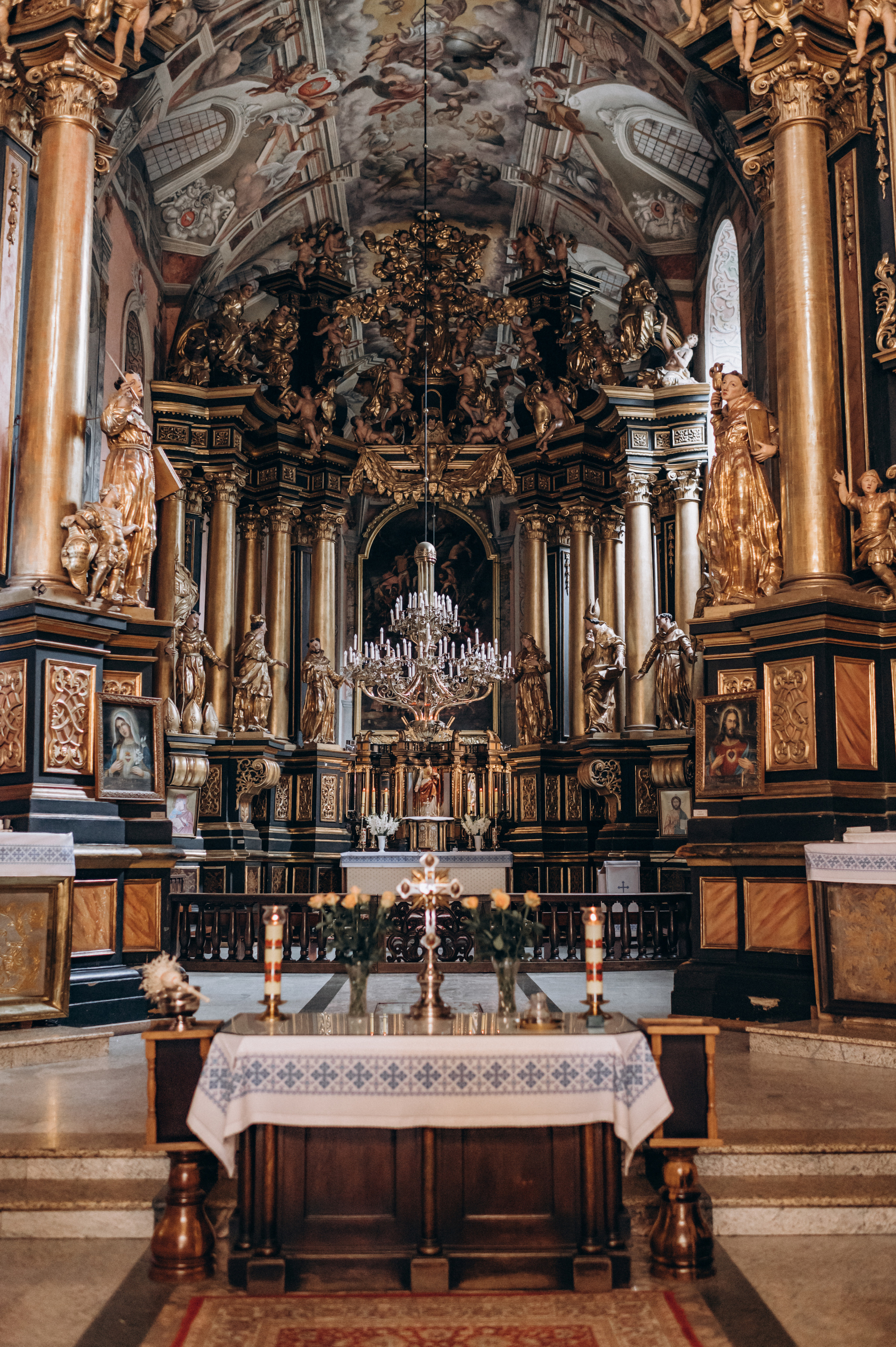 Хрещення Марка, Бернардинський монастир, Львів. Сімейний, дитячий та індивідуальний фотограф в м. Тернопіль, м. Львів