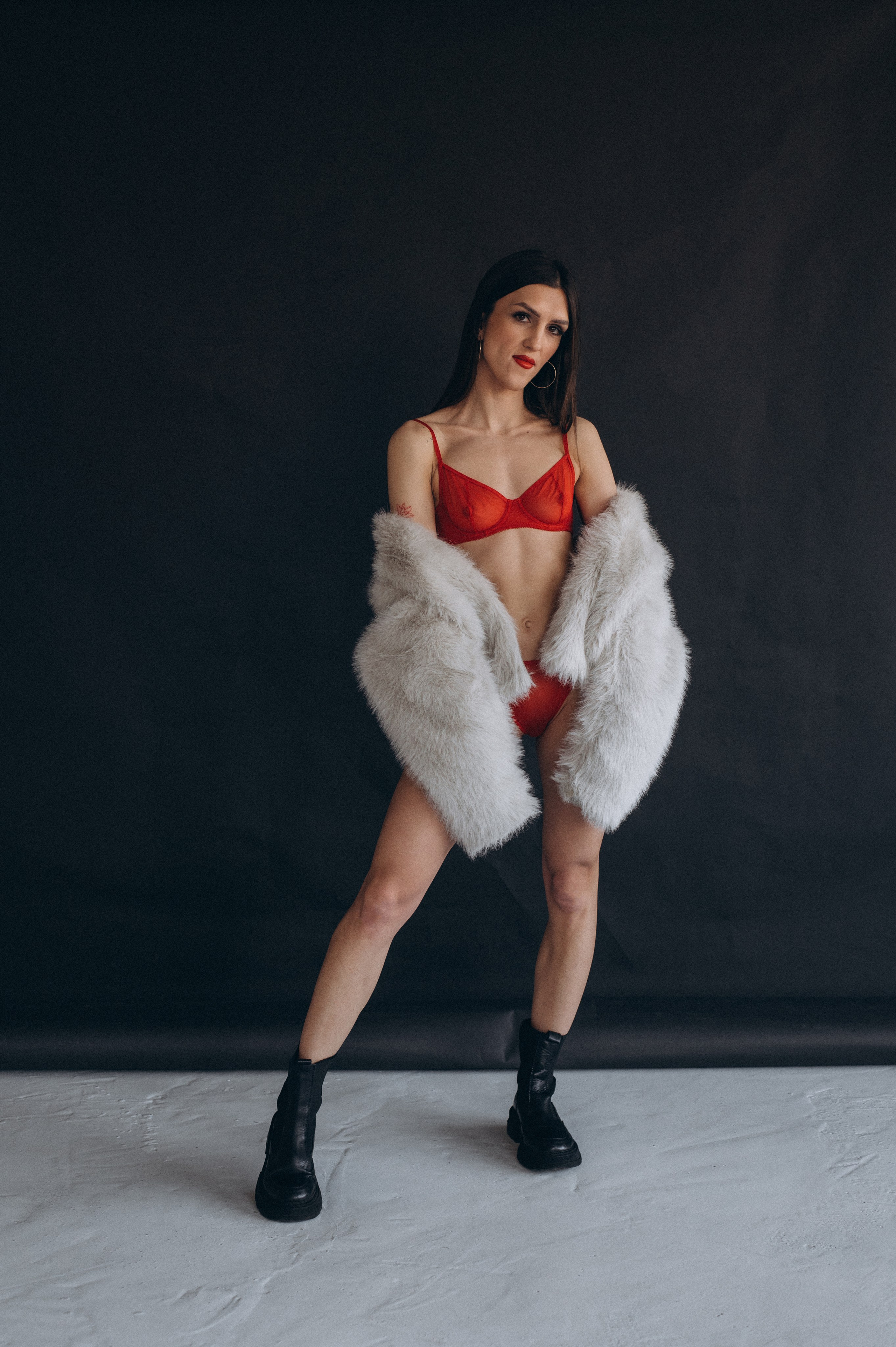 Індивідуальна фотосесія Тернопіль, студійна зйомка Львів, портретний фотограф Тернопіль. Сімейний, дитячий та індивідуальний фотограф в м. Тернопіль, м. Львів