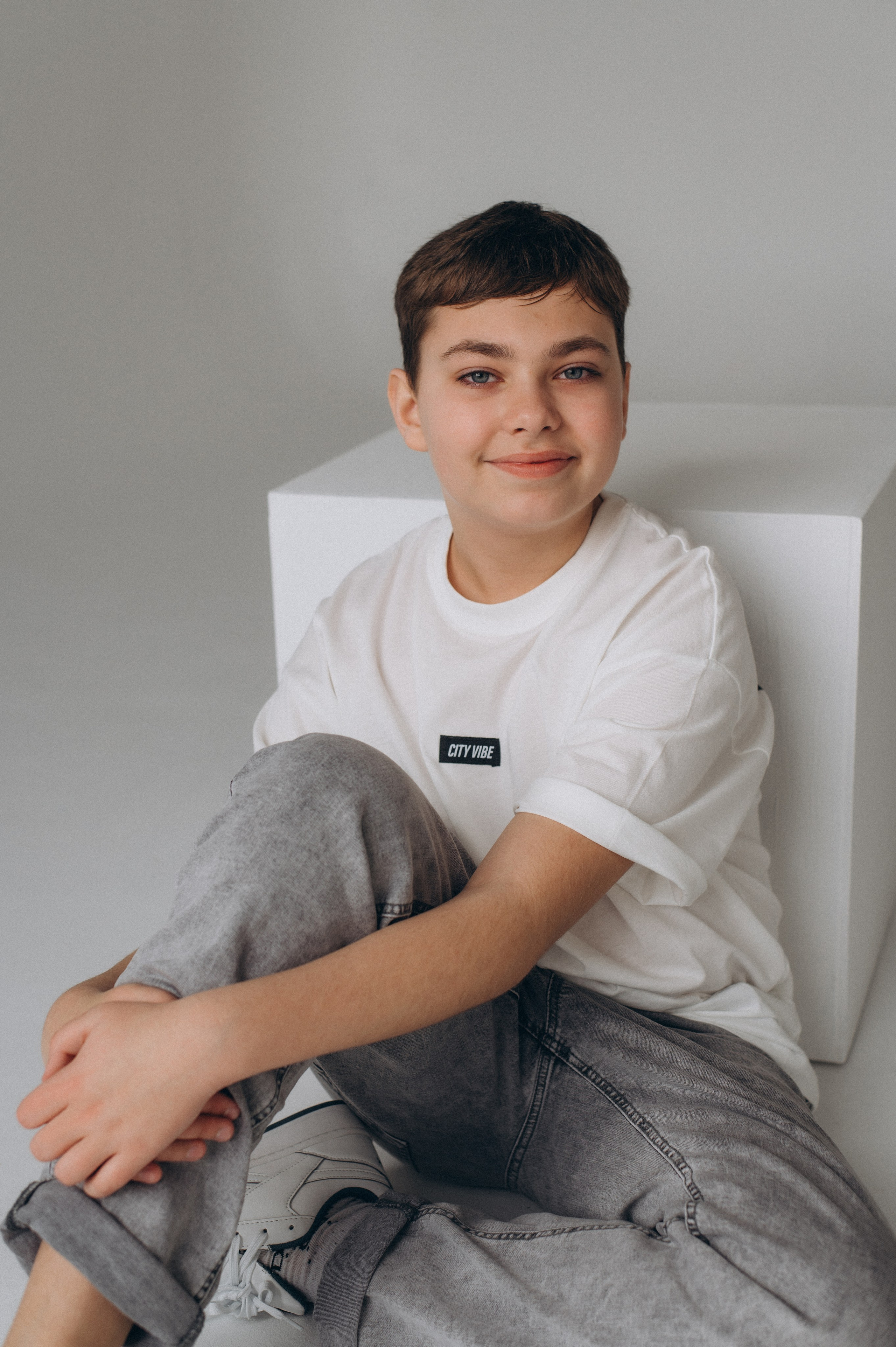 Шкільна фотосесія на віньєтки Тернопіль, шкільні альбоми, фотосесія випускників Тернопіль, випускний альбом, фотограф випускний Тернопіль. Сімейний, дитячий та індивідуальний фотограф в м. Тернопіль, м. Львів