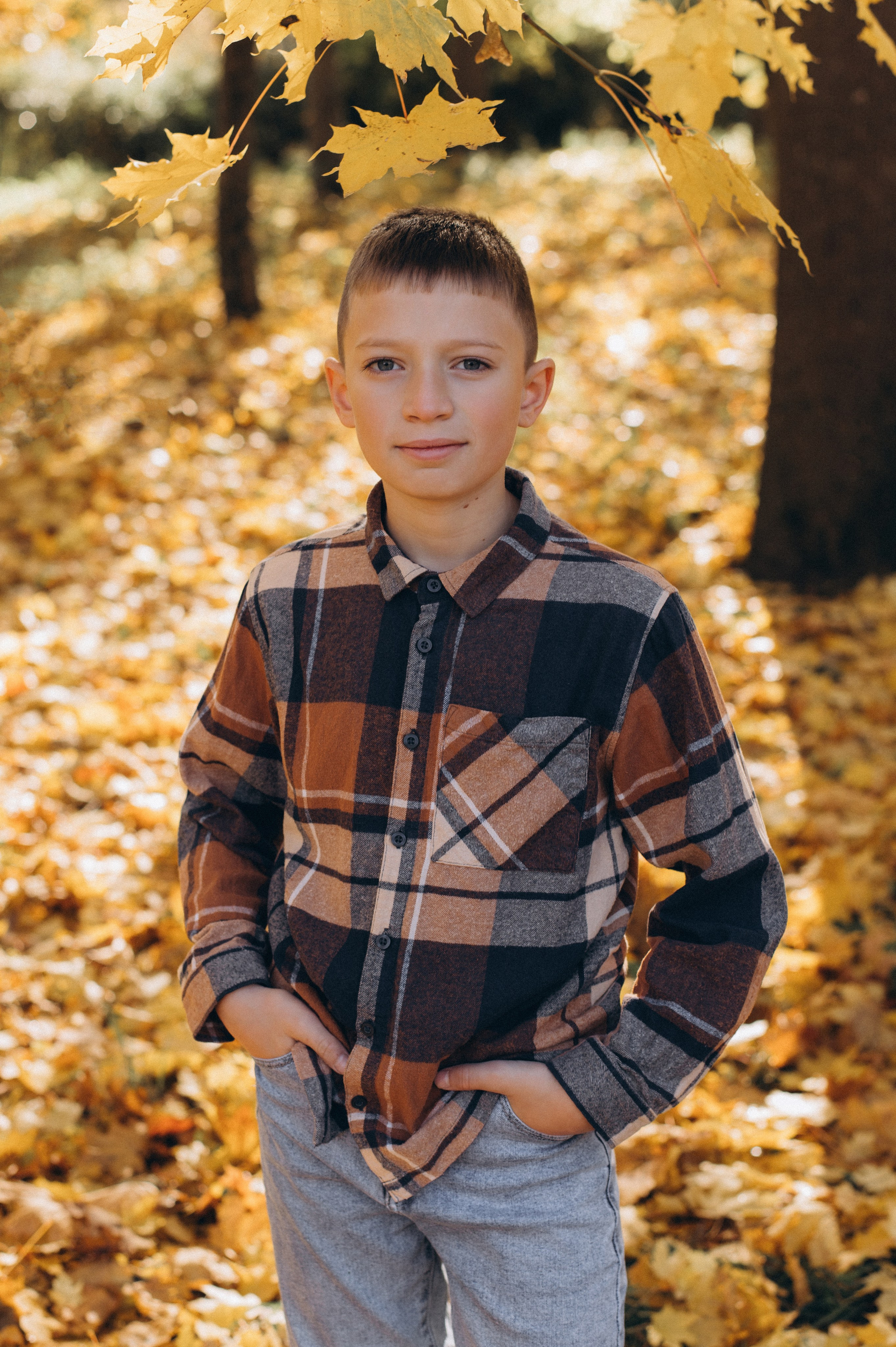 Осіння фотосесія 4 класу на віньєтки, випускні фотоальбоми Тернопіль, фотосесія випускників Тернопіль, шкільний випускний альбом Тернопіль. Сімейний, дитячий та індивідуальний фотограф в м. Тернопіль, м. Львів