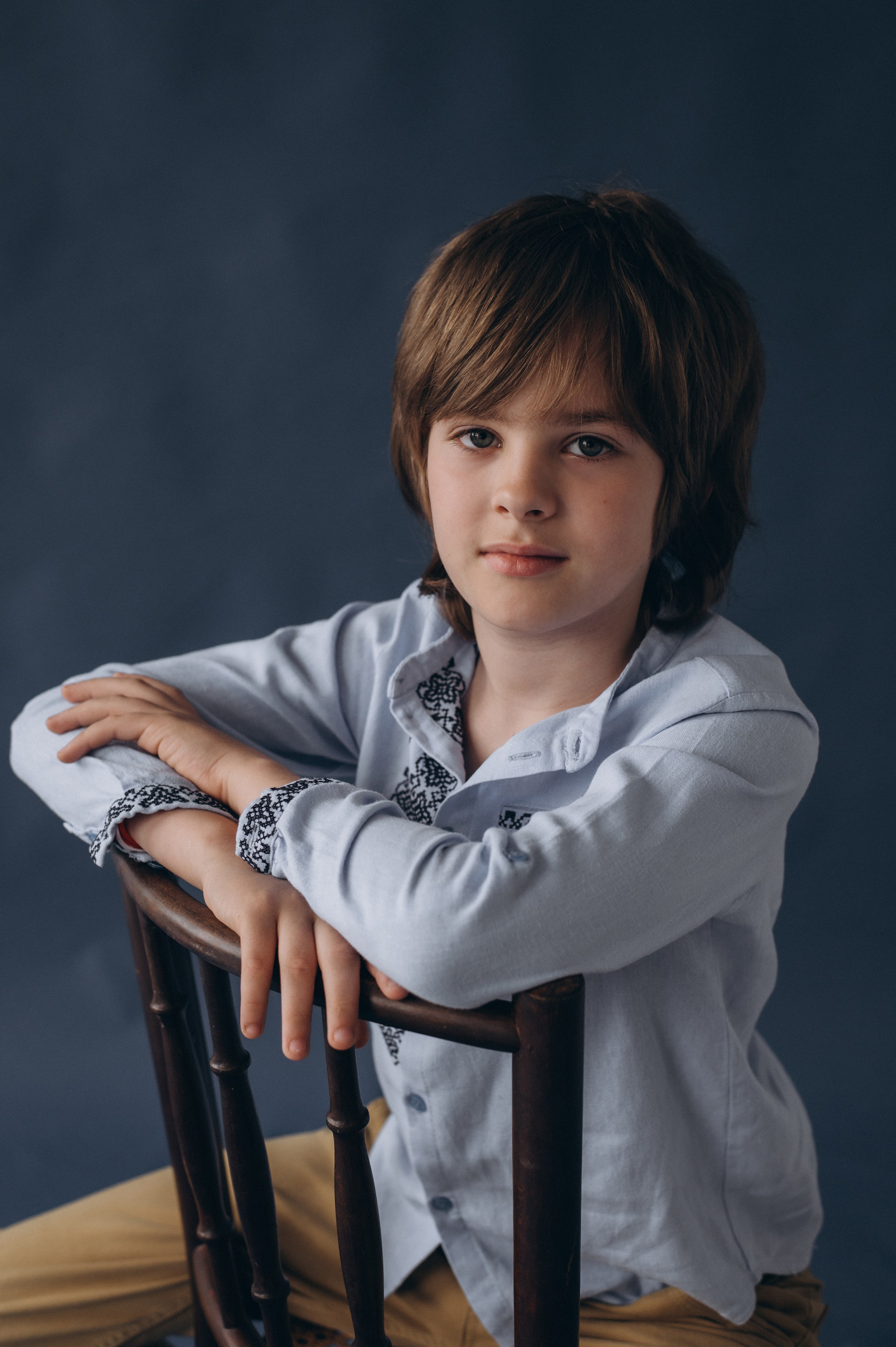 Шкільна фотосесія на віньєтки Тернопіль, фотосесія випускників Тернопіль, зйомка на віньєтки, шкільні фотоальбоми Тернопіль. Сімейний, дитячий та індивідуальний фотограф в м. Тернопіль, м. Львів